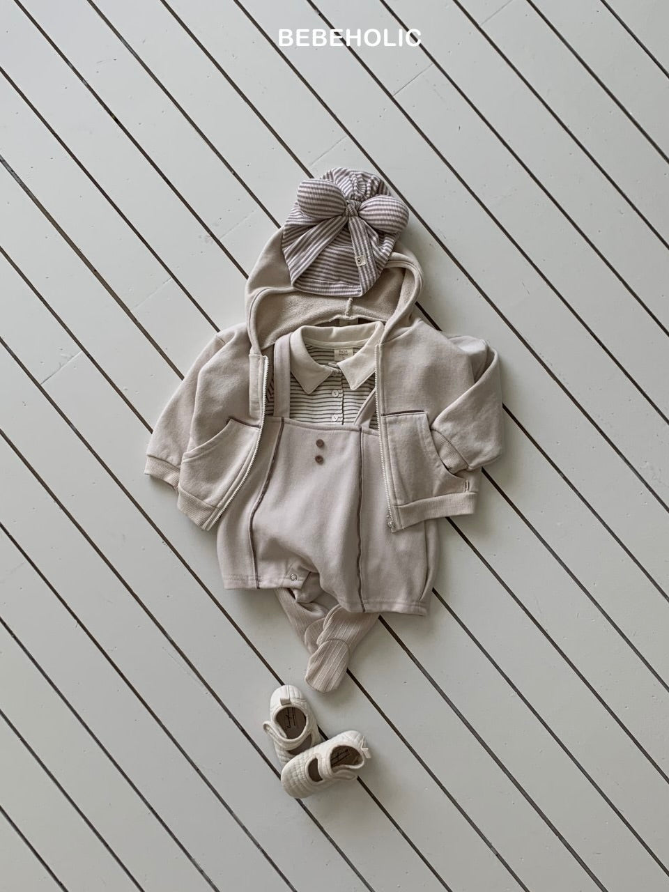 Two button suspender pants