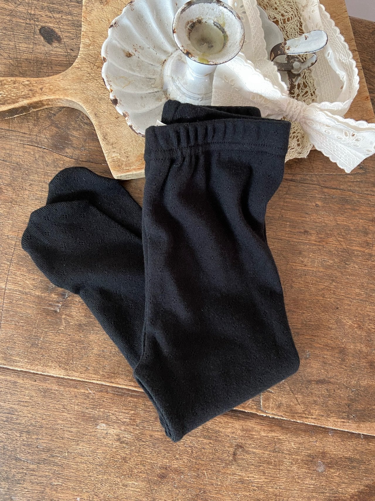 Eyelet footed leggings