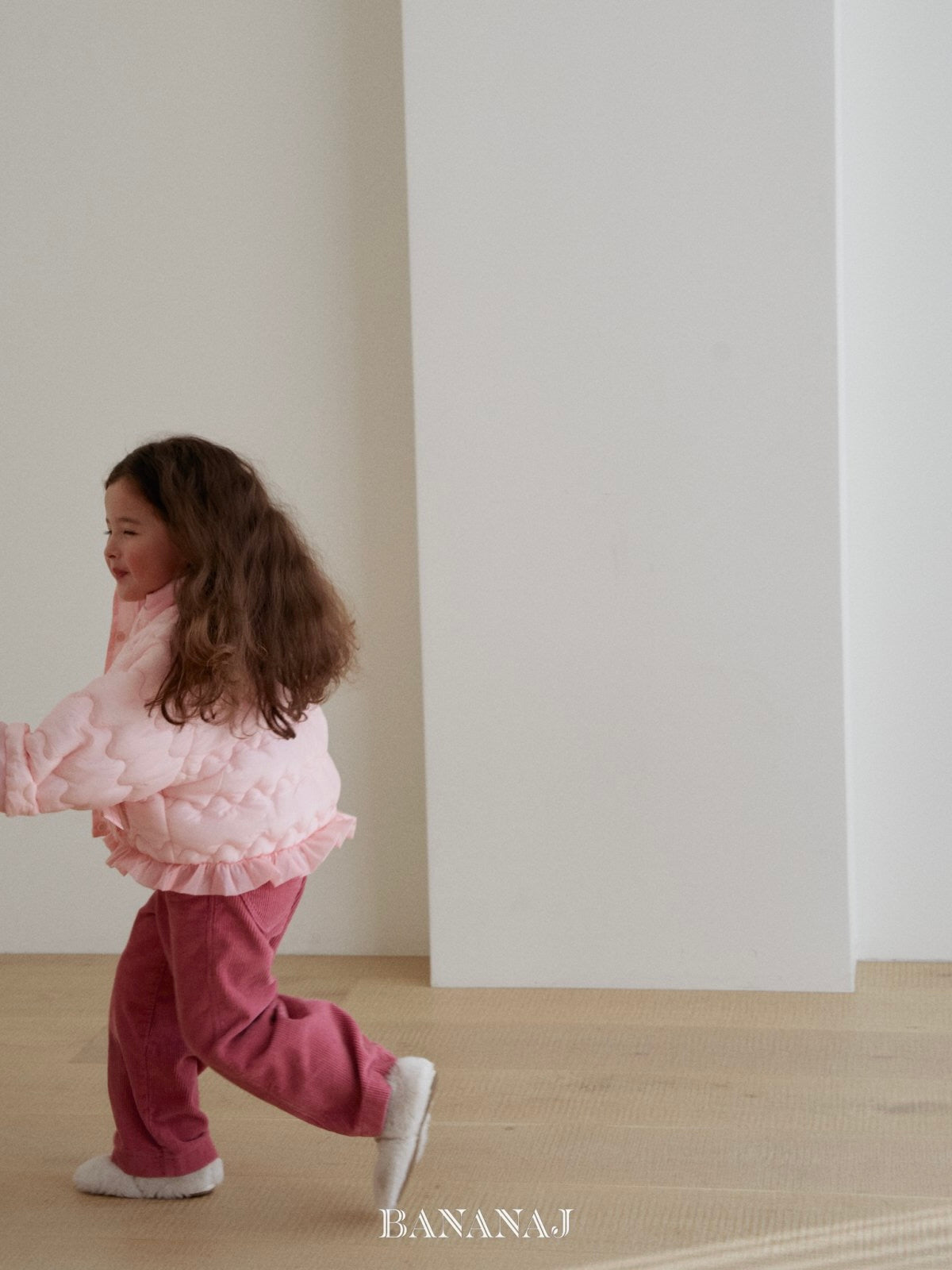 Ribbon padding jacket