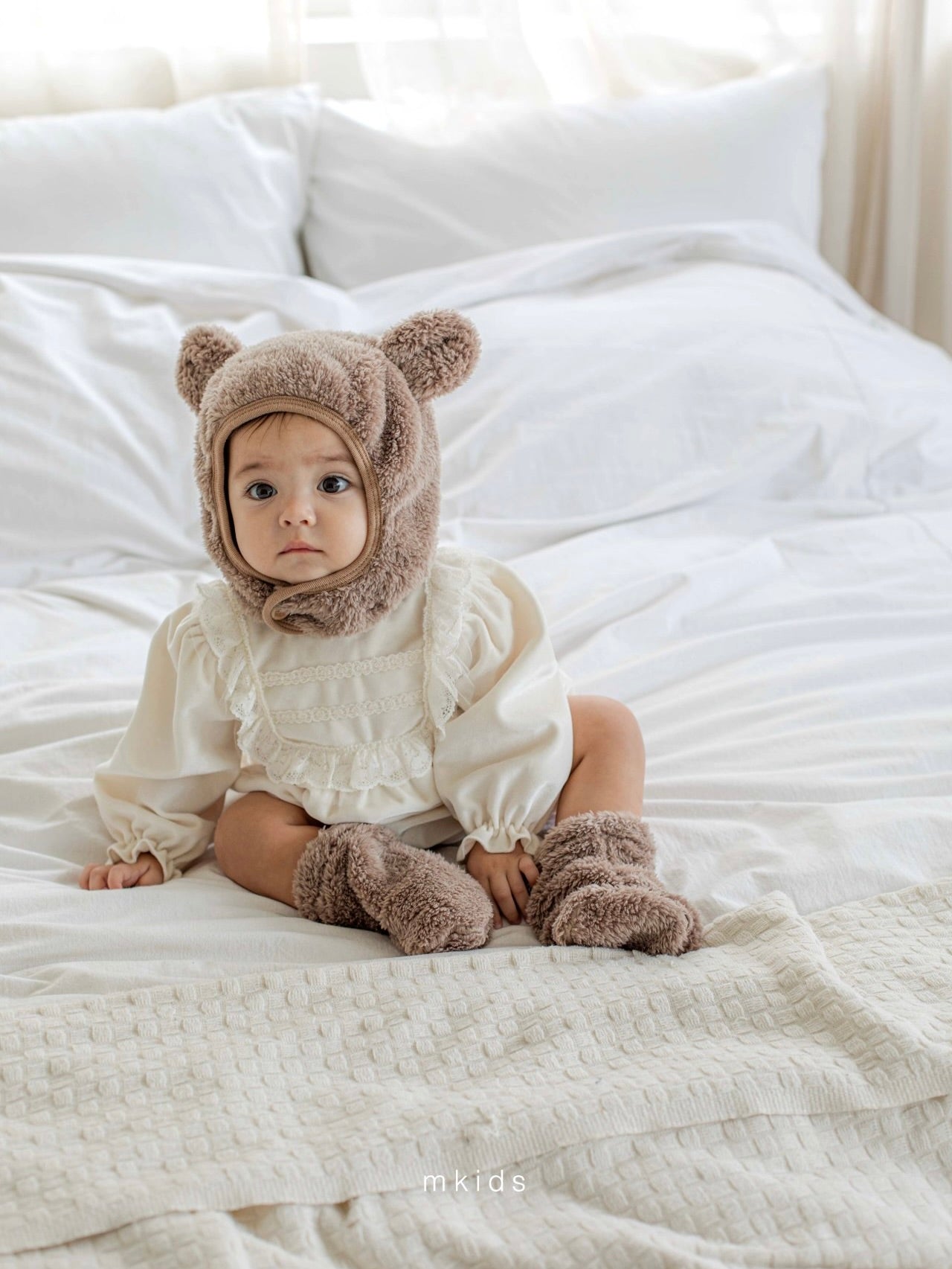 Soft fleece foot muff