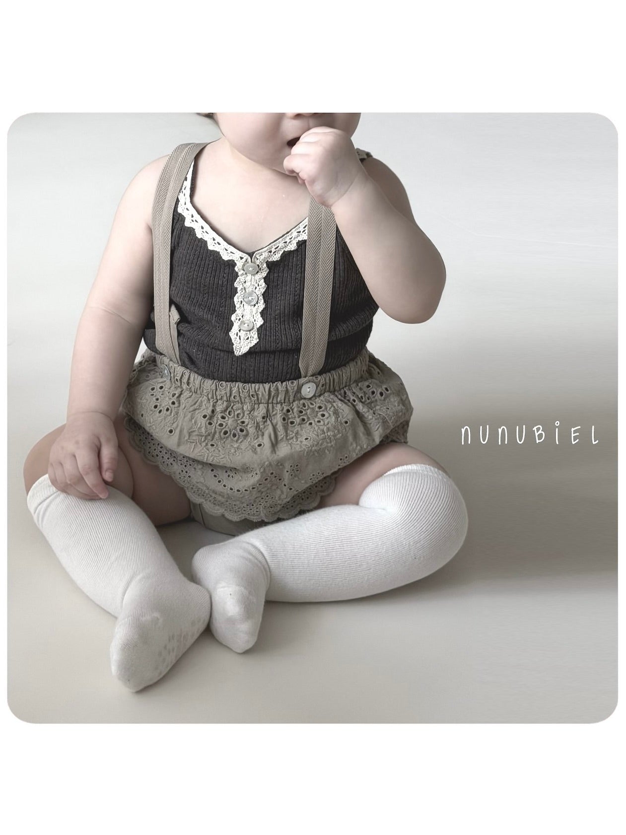 Lace skirt bloomer