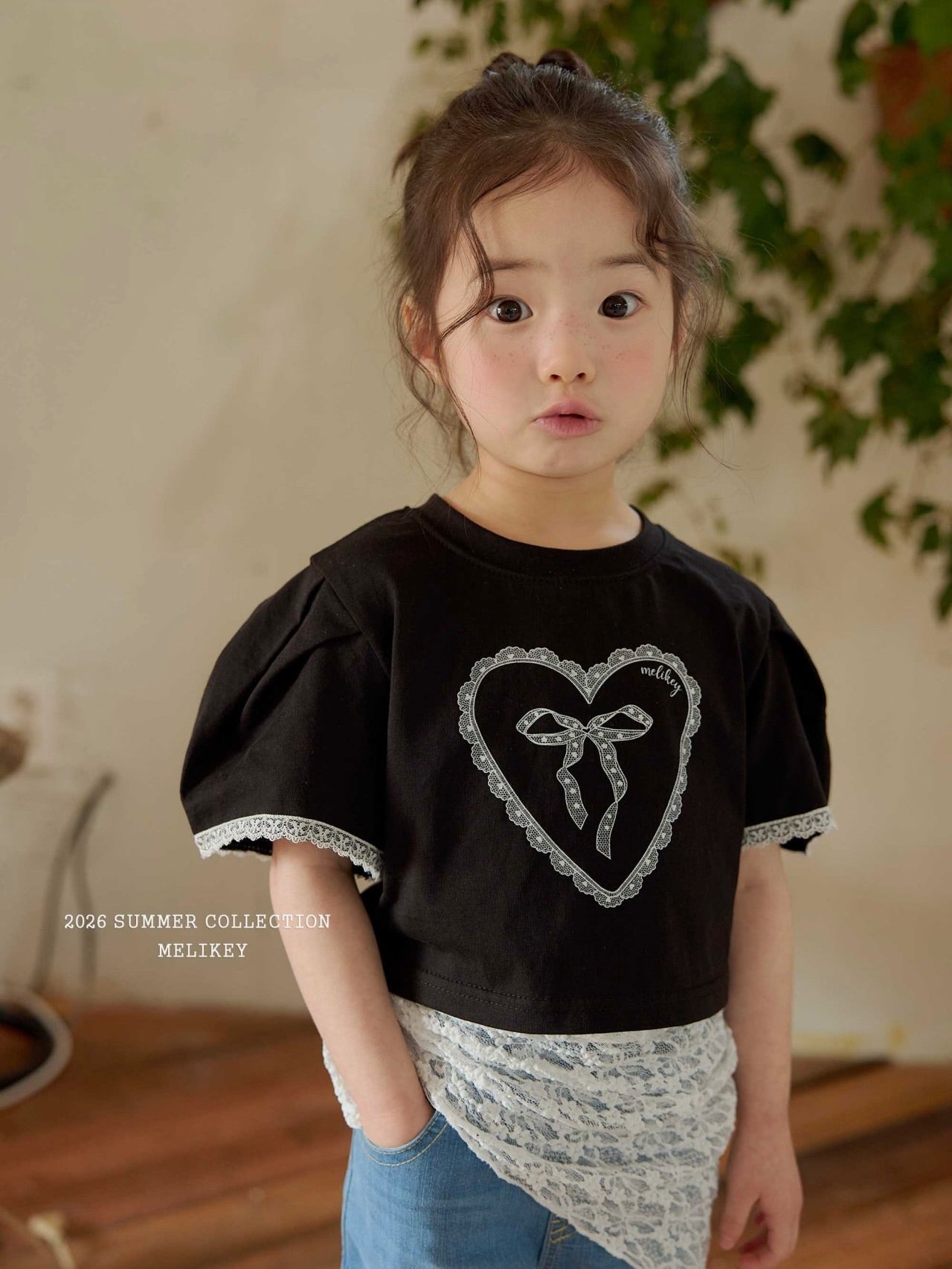 Heart ribbon T shirt