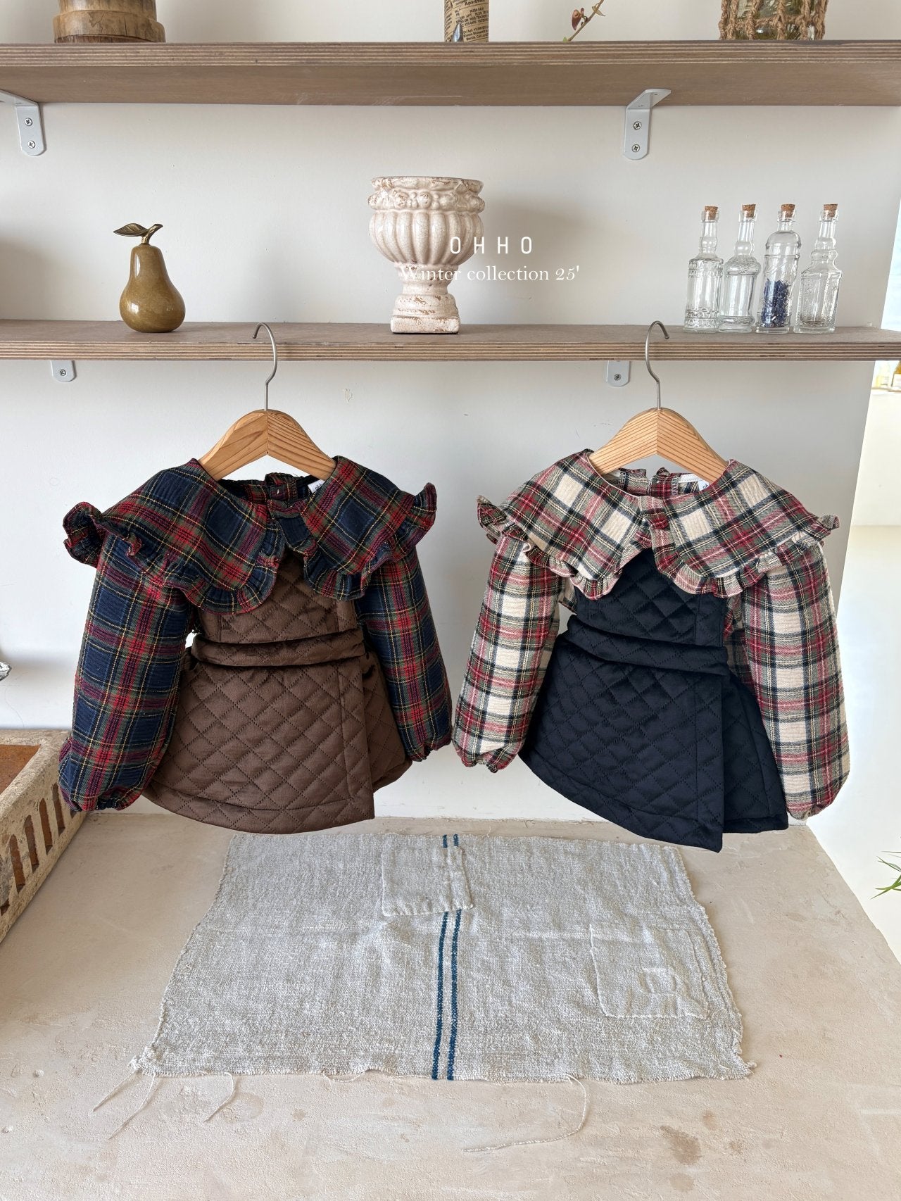 Tartan check collar blouse