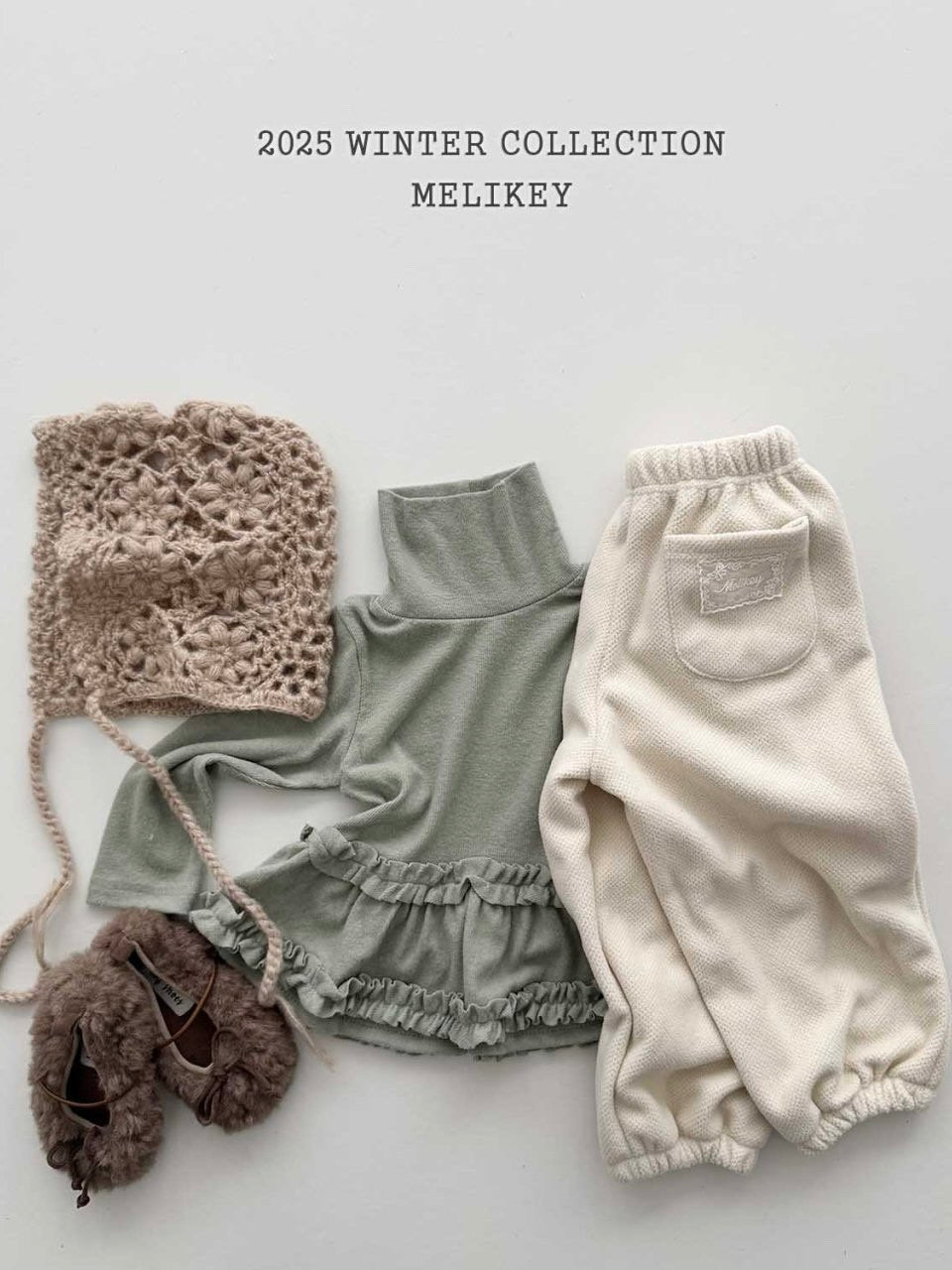 Tutu frill turtle neck T