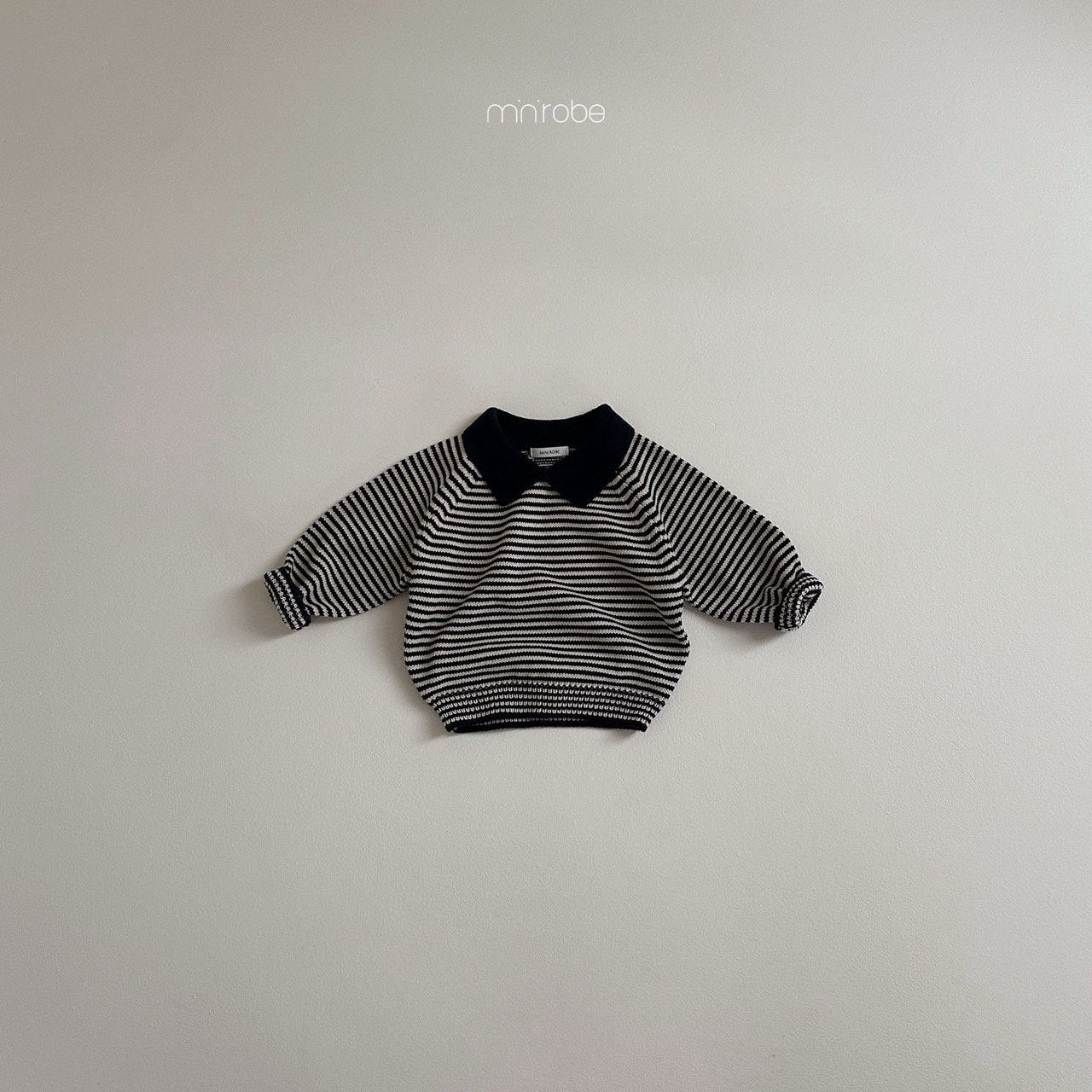 Collar colorway knit