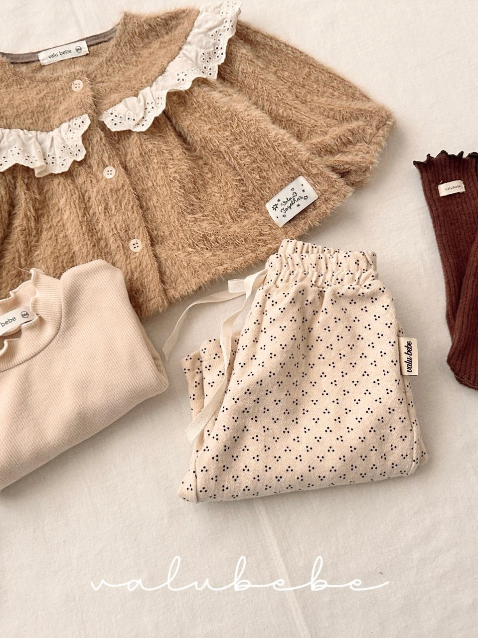 Lace yoke cardigan (baby)