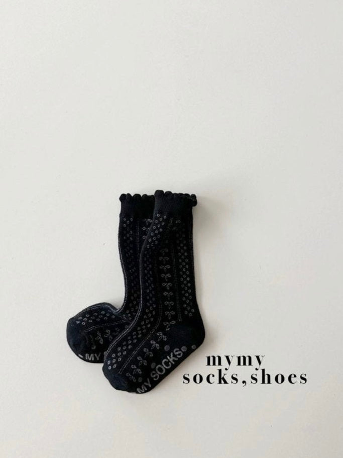 Eyelet socks set