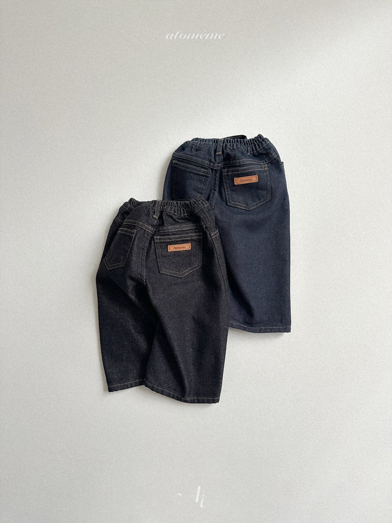 No fade curved denim pants