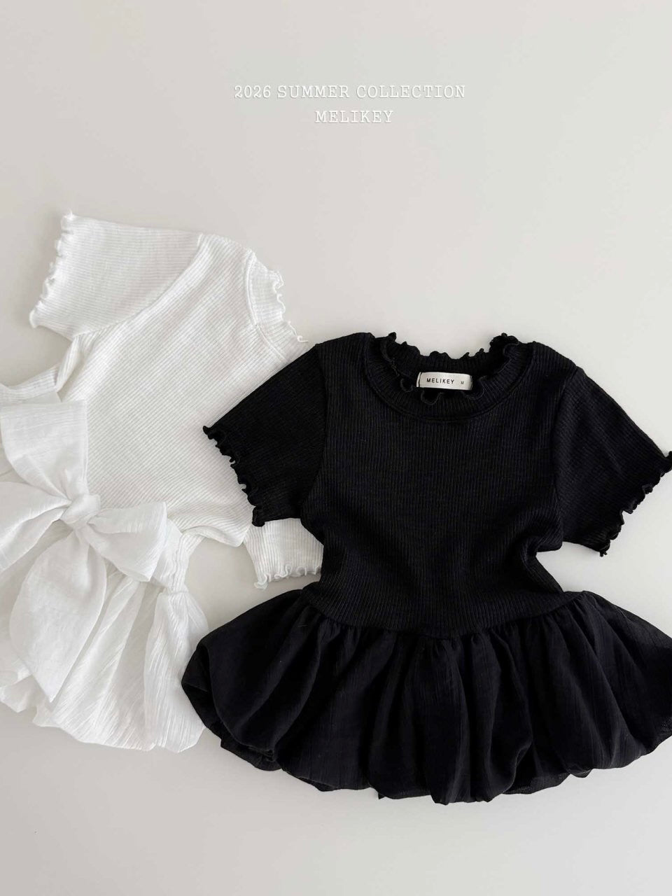 Bouncy ribbon T shirt