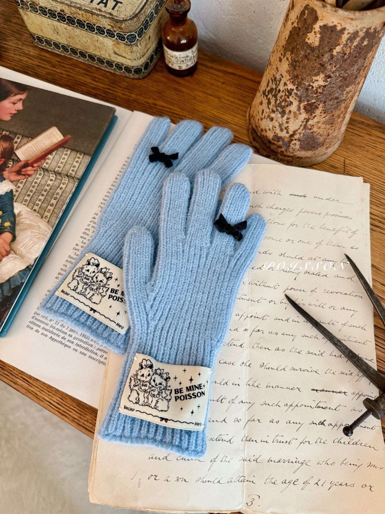 Ribbon winter gloves