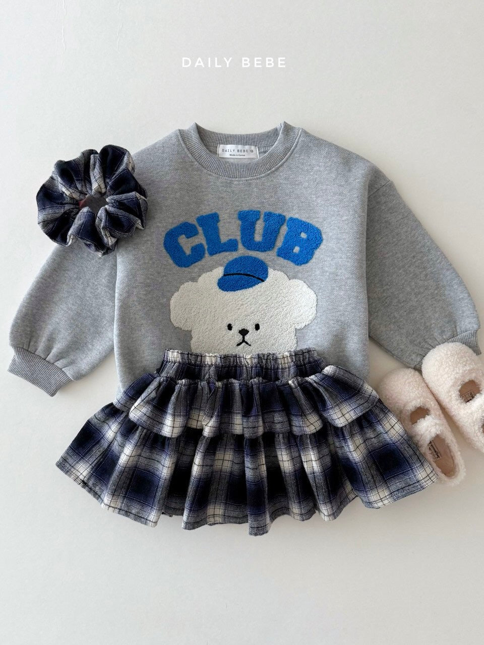 Club bear sweatshirt