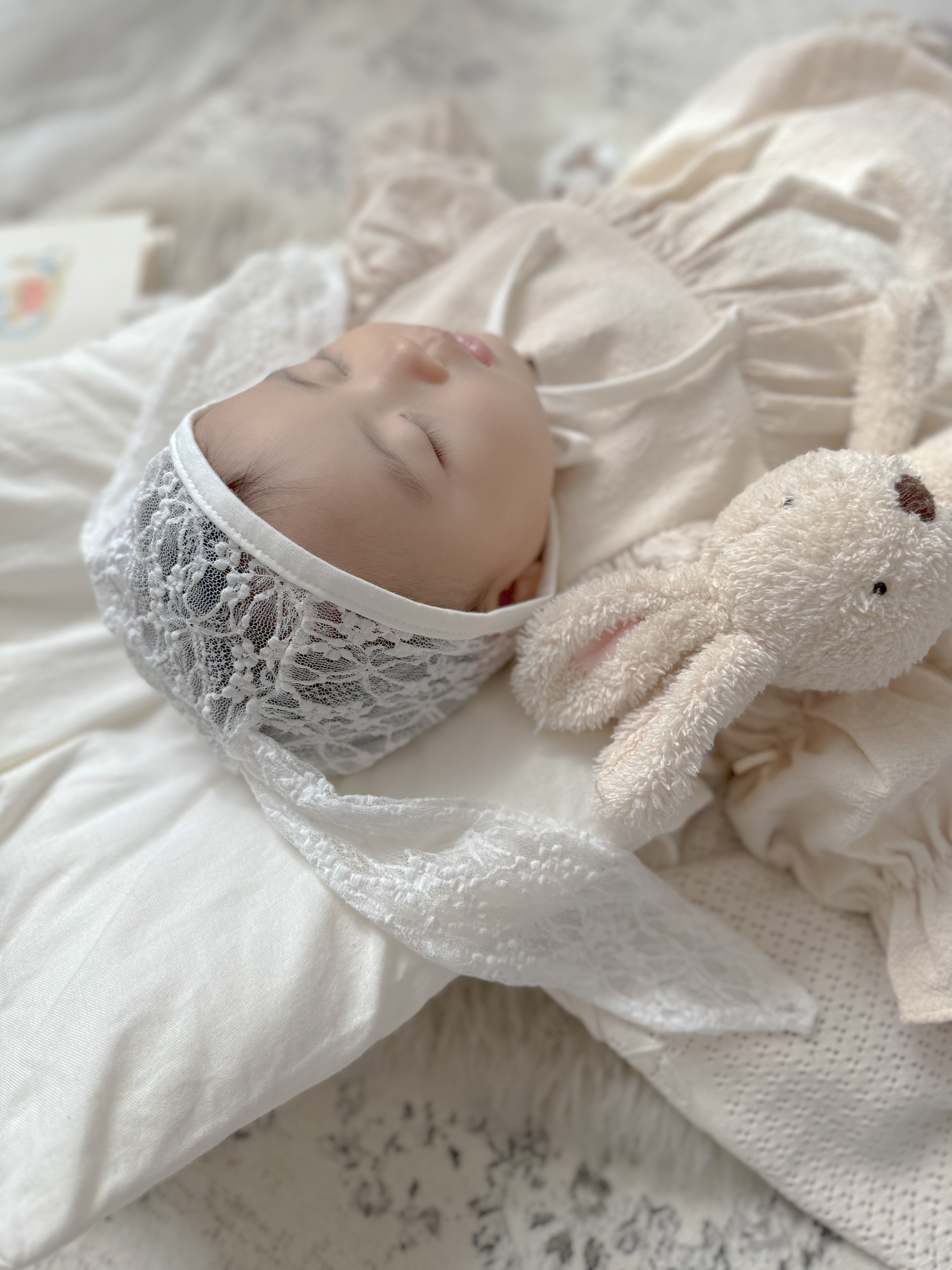 Bunny lace bonnet