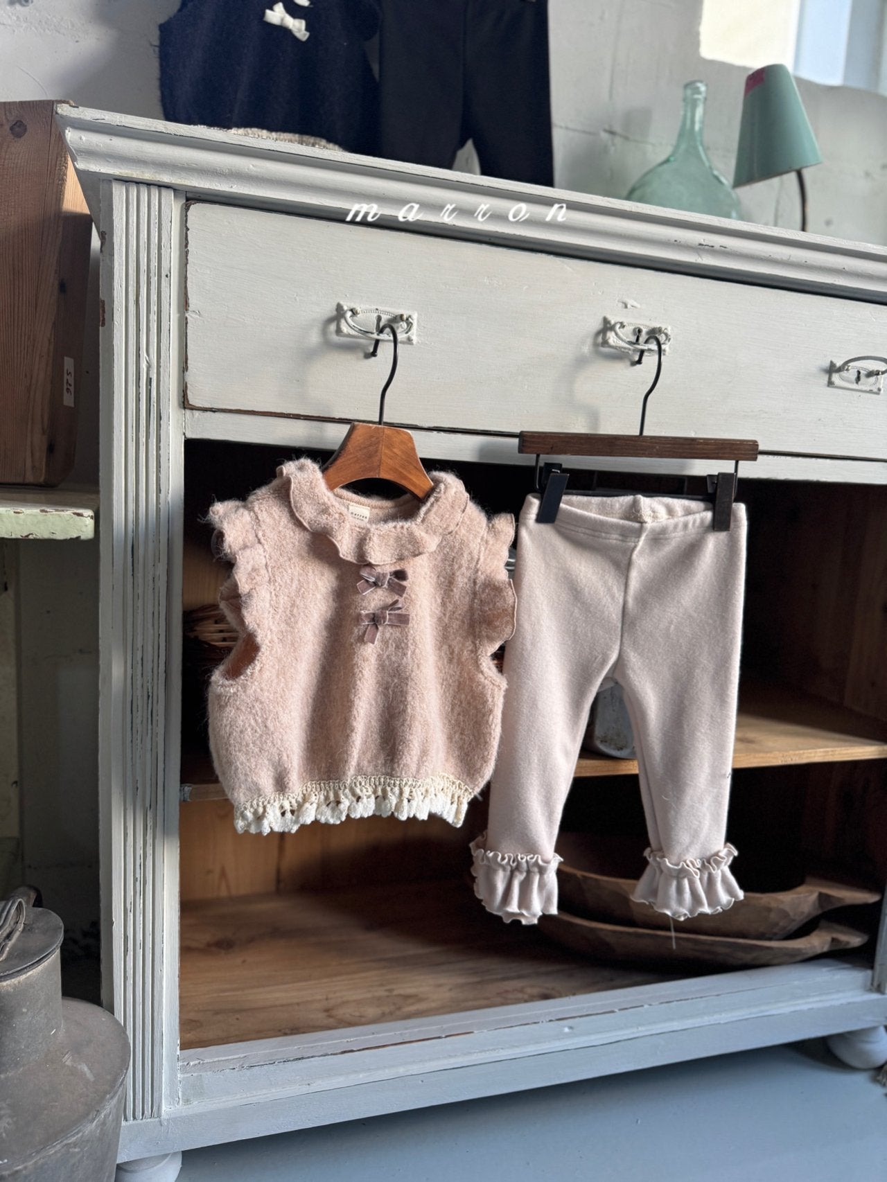 Fleece frill leggings