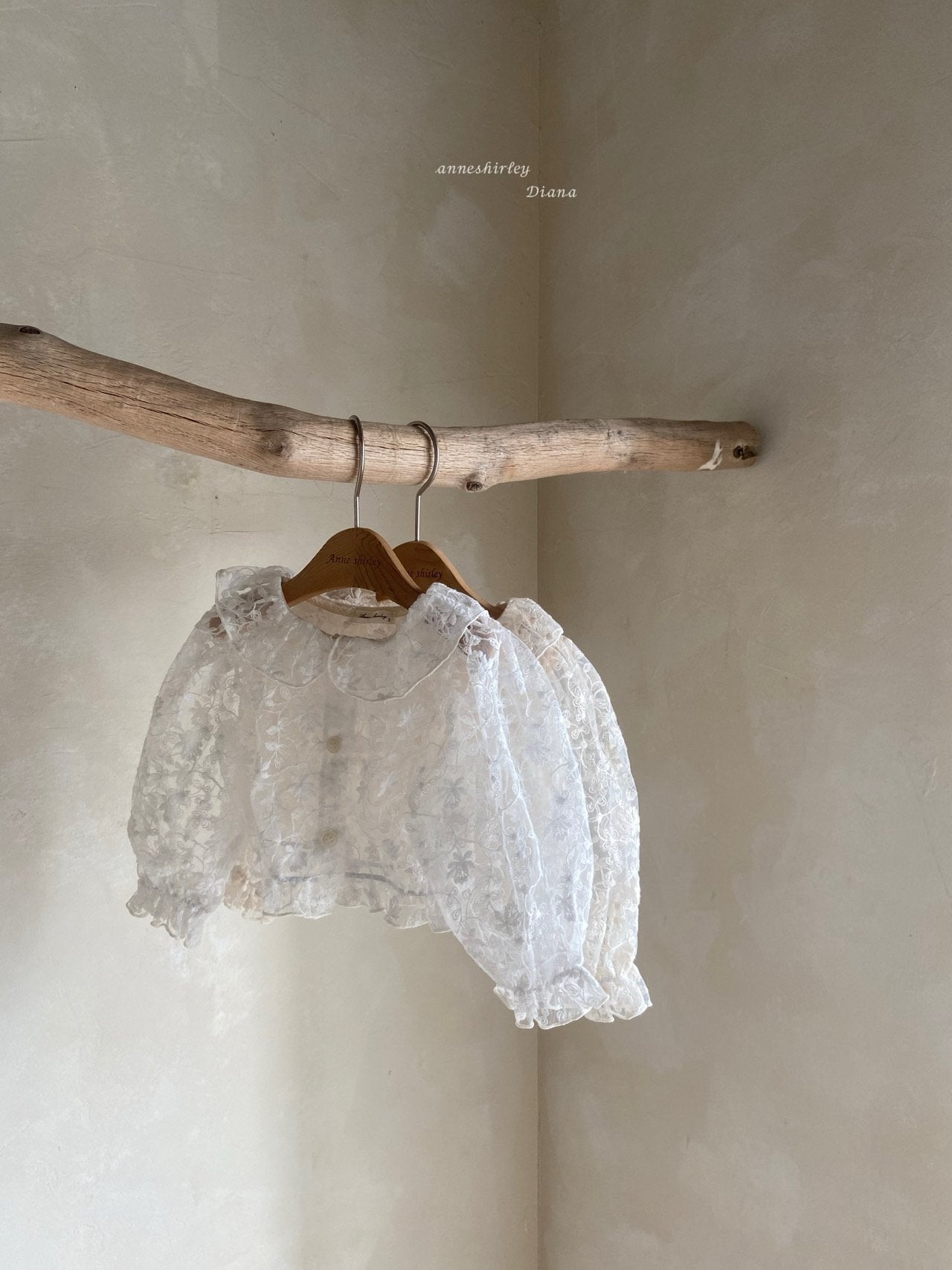 Lace collar cardigan