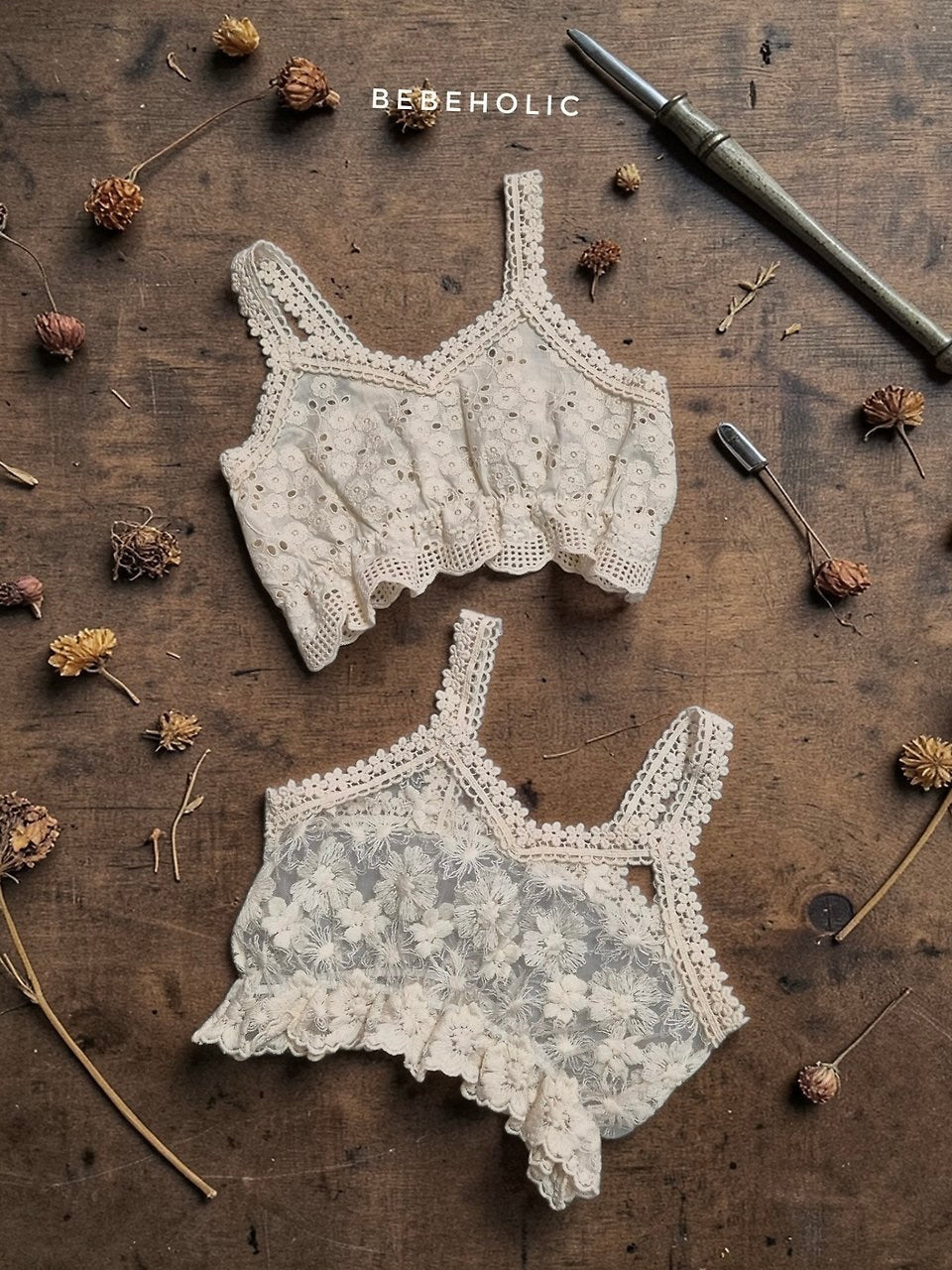 Lace bustier