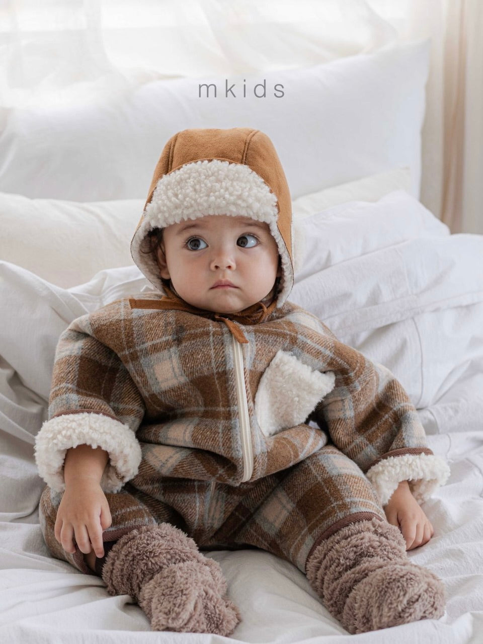 Soft fleece foot muff