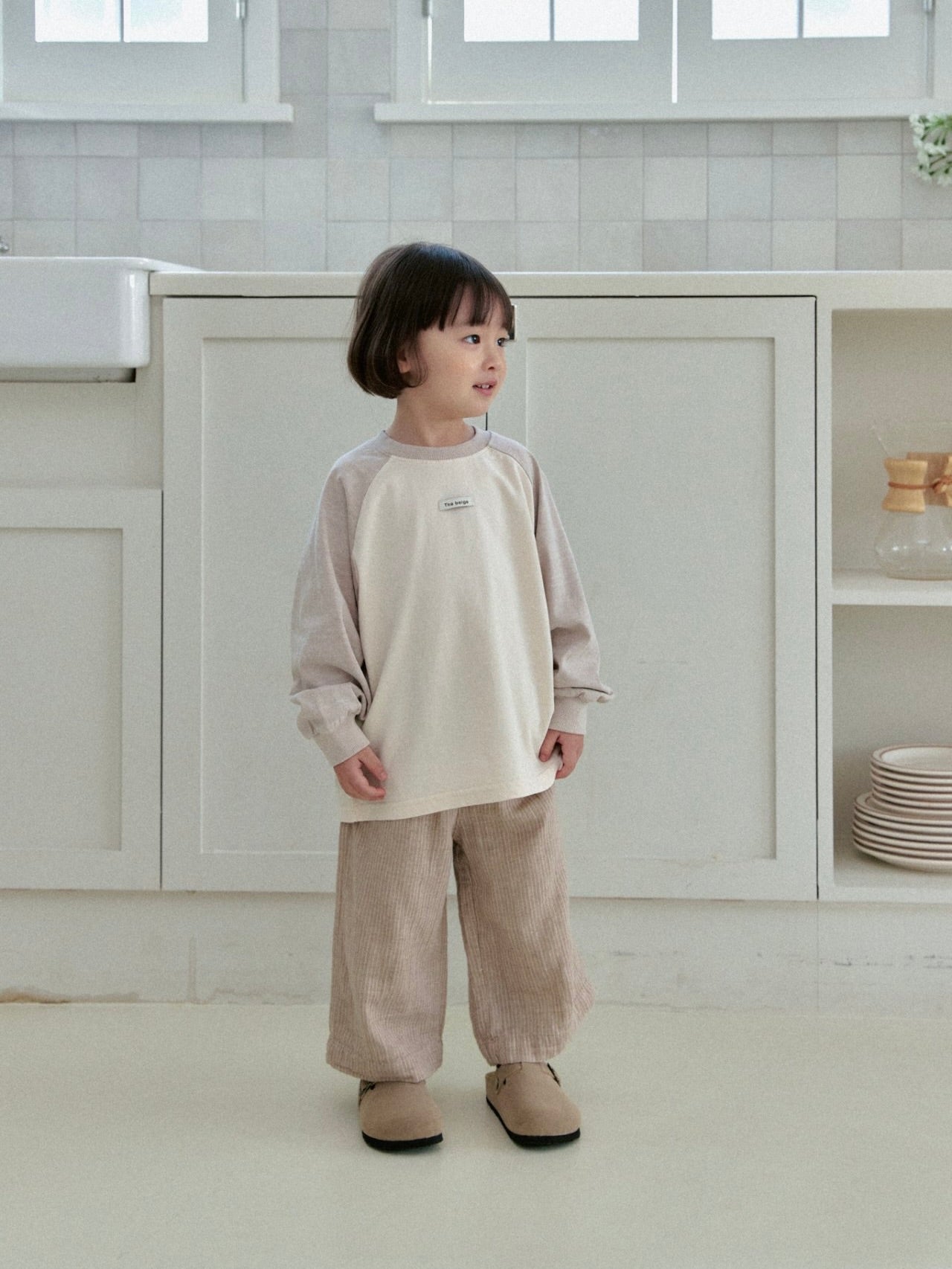 Single raglan sleeve T