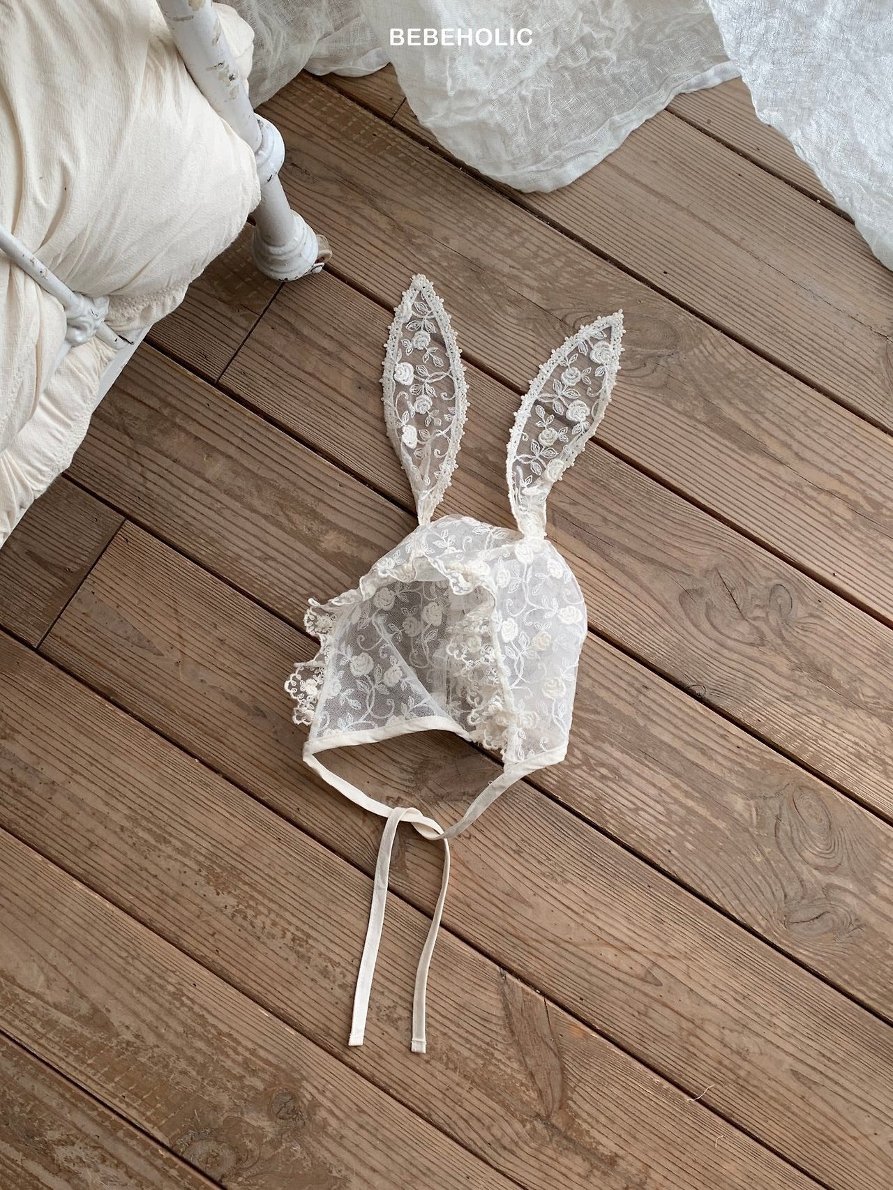 Bunny lace bonnet