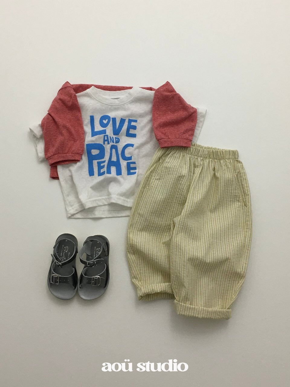 Love & peace T