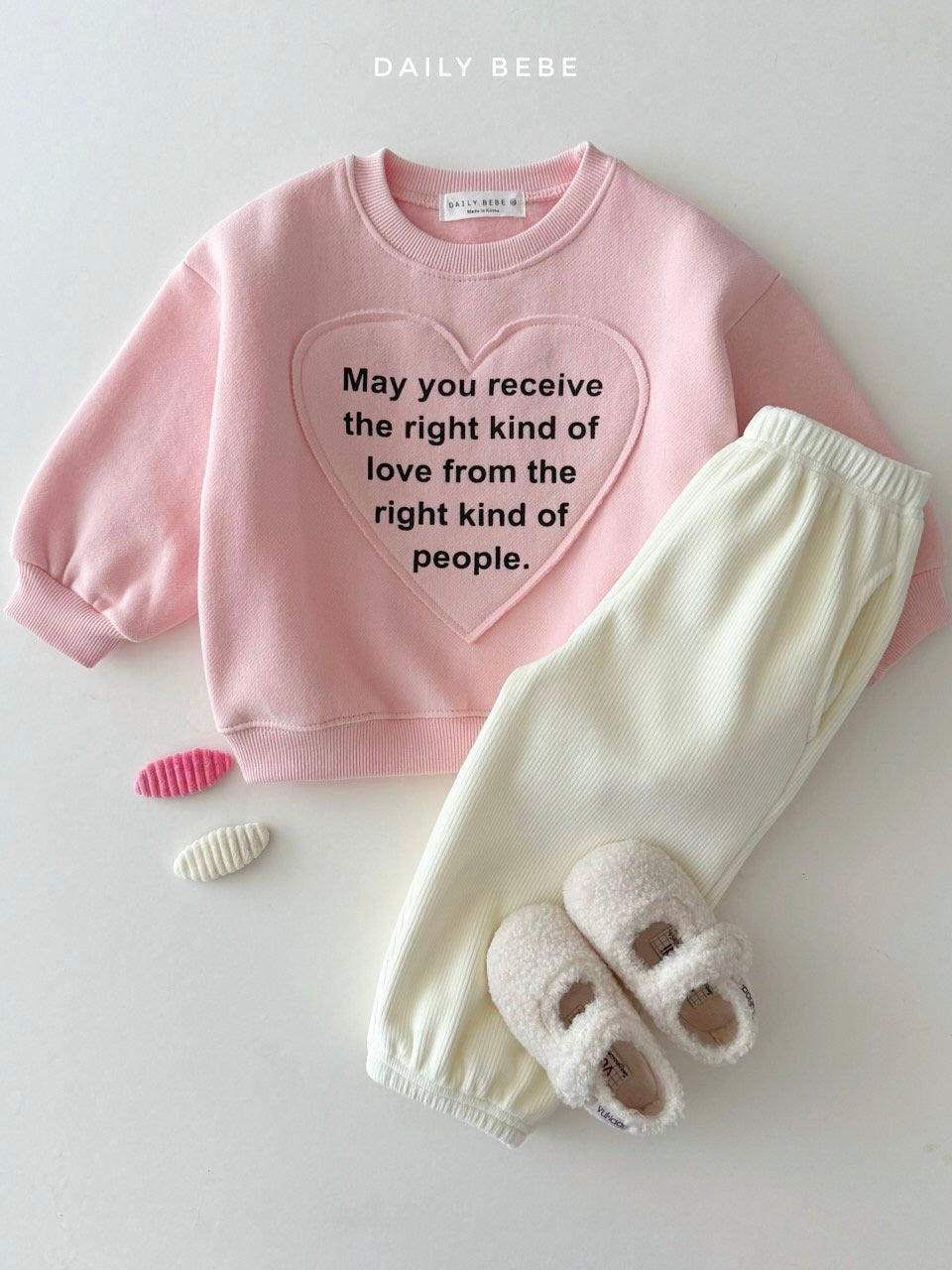 Heart patch sweatshirt