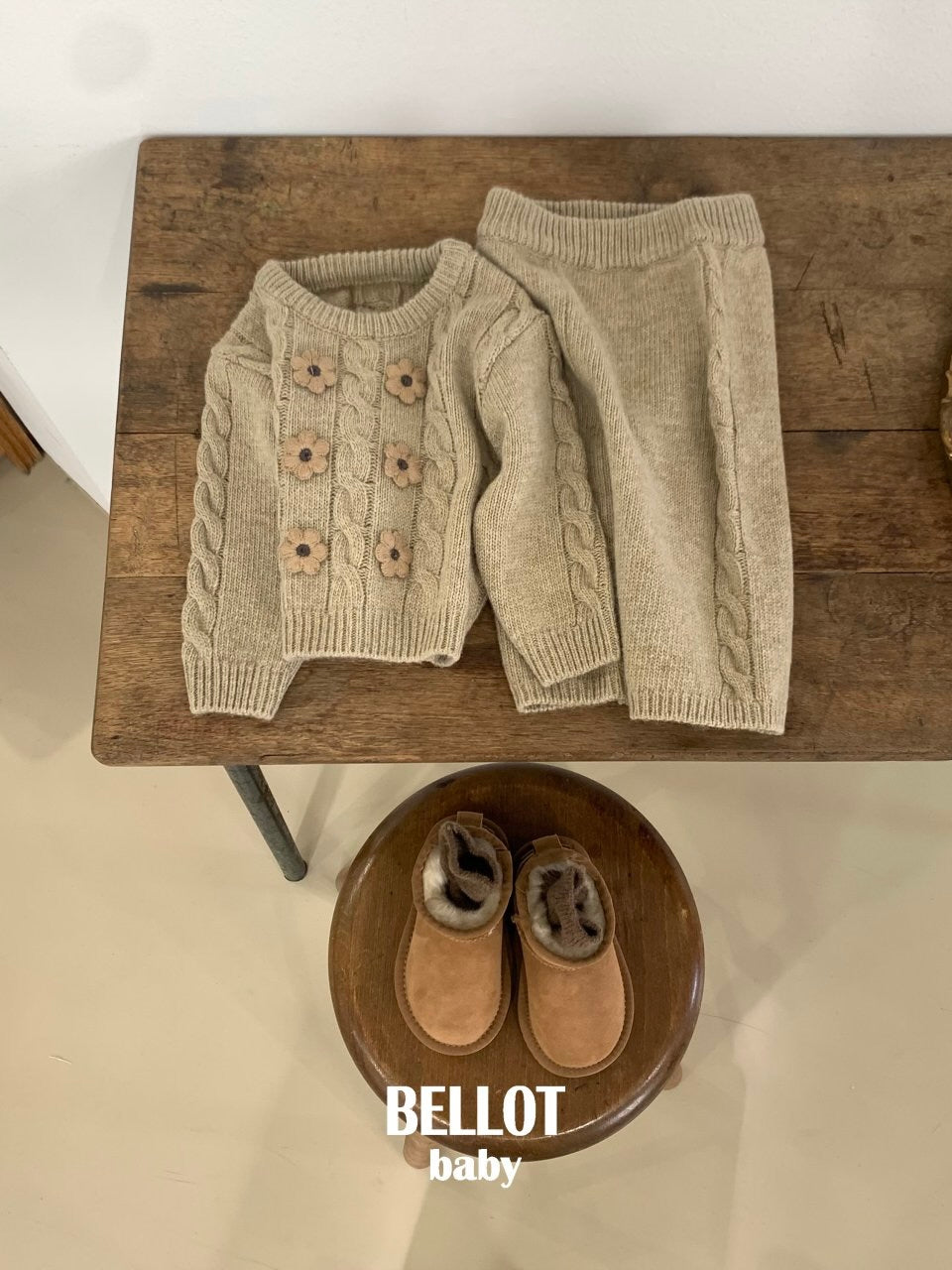Bebe flower knit