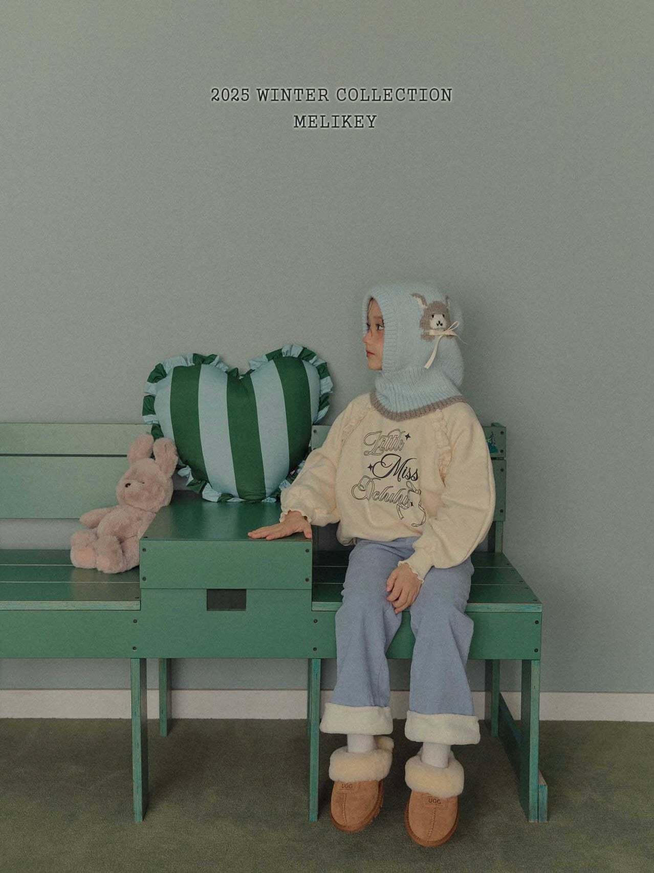 Marshmallow bootcut pants