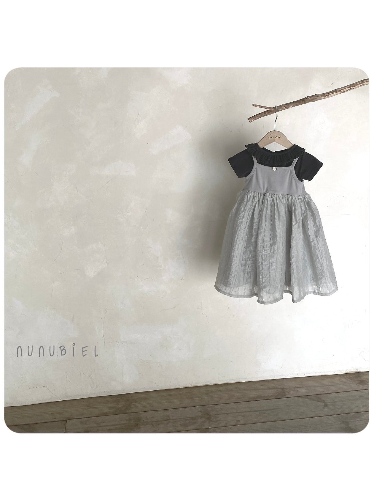 Ribbed frill T shirts