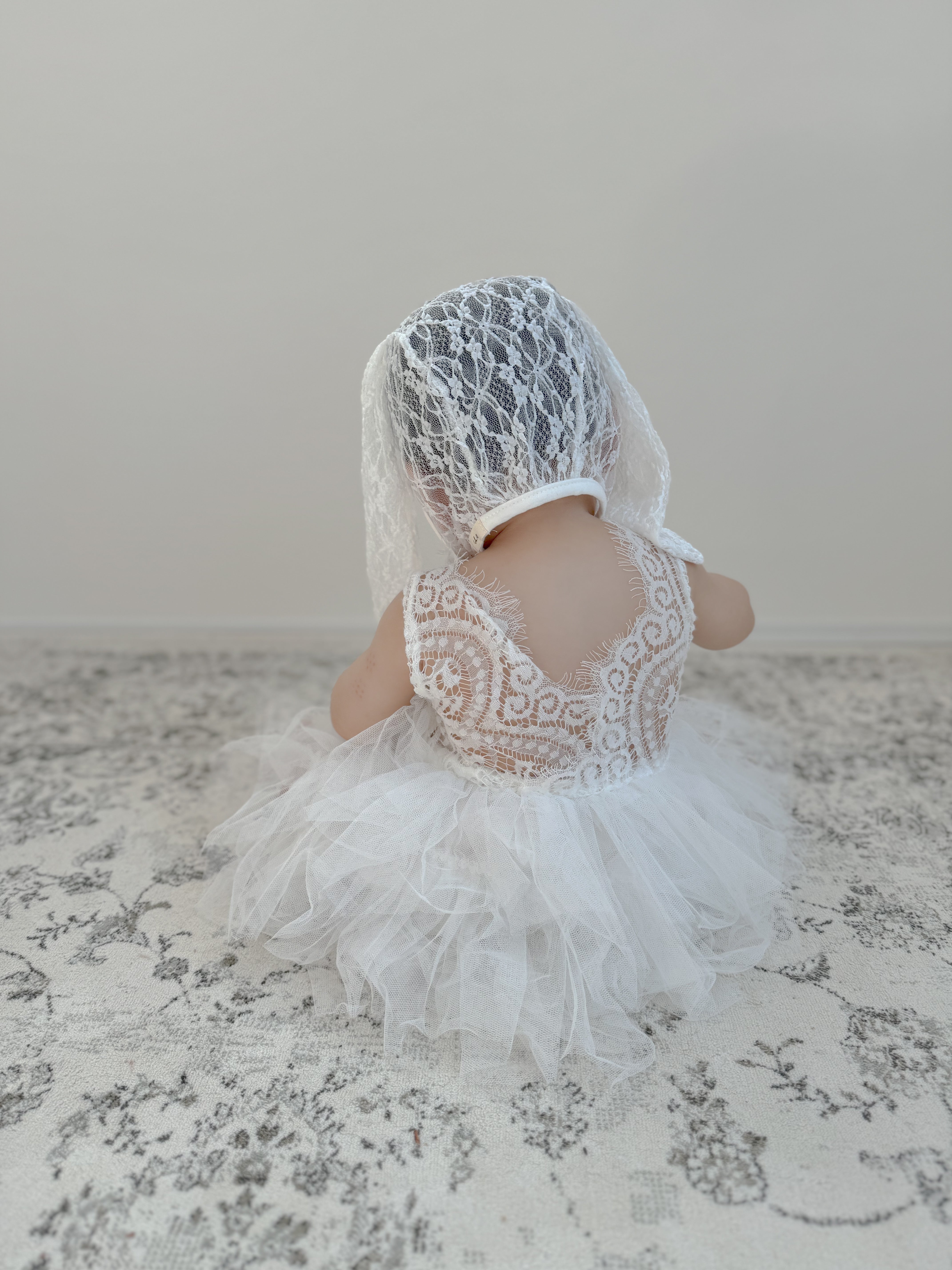 Bunny lace bonnet