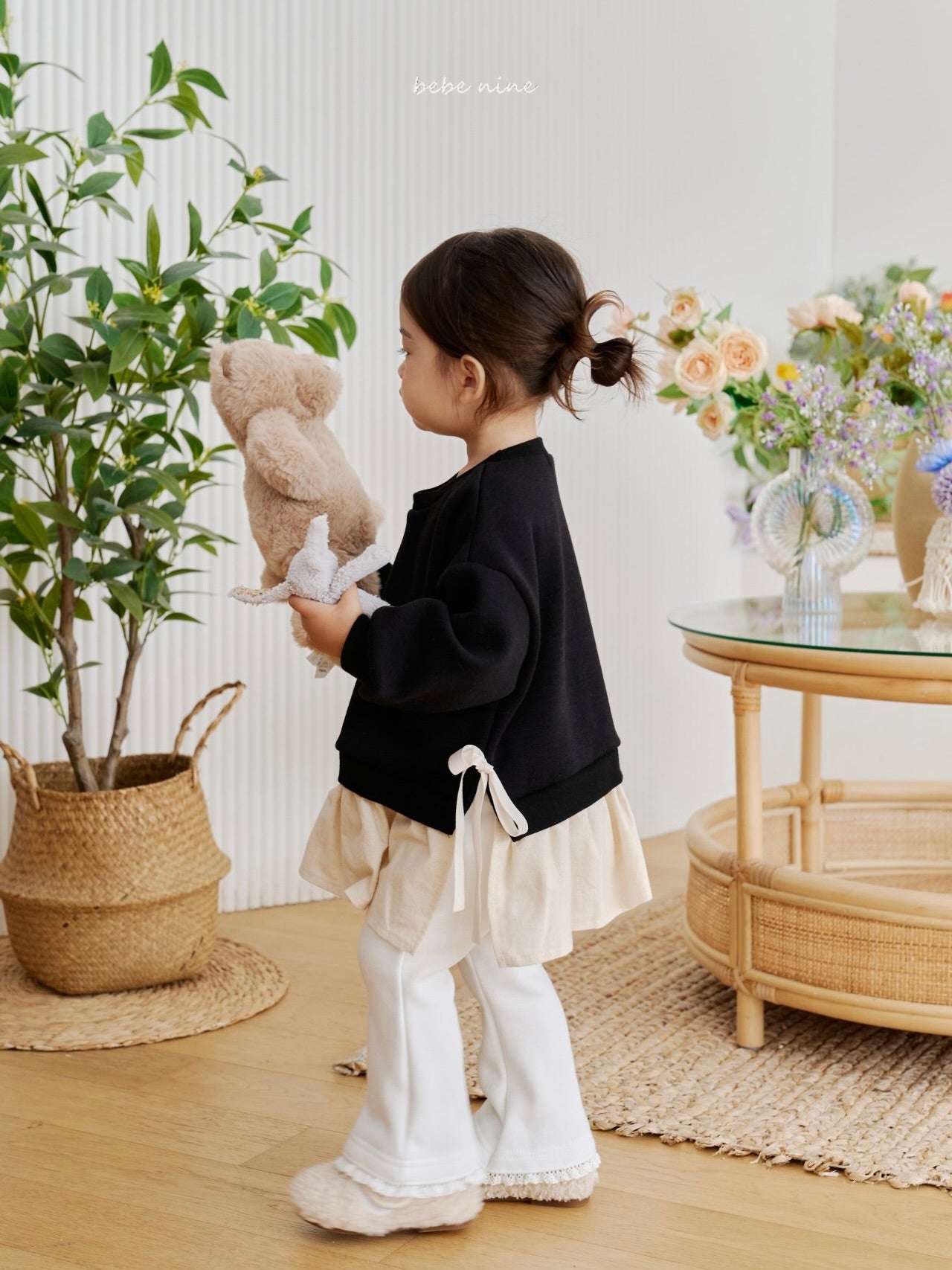 Frill Fleece Flare Pants