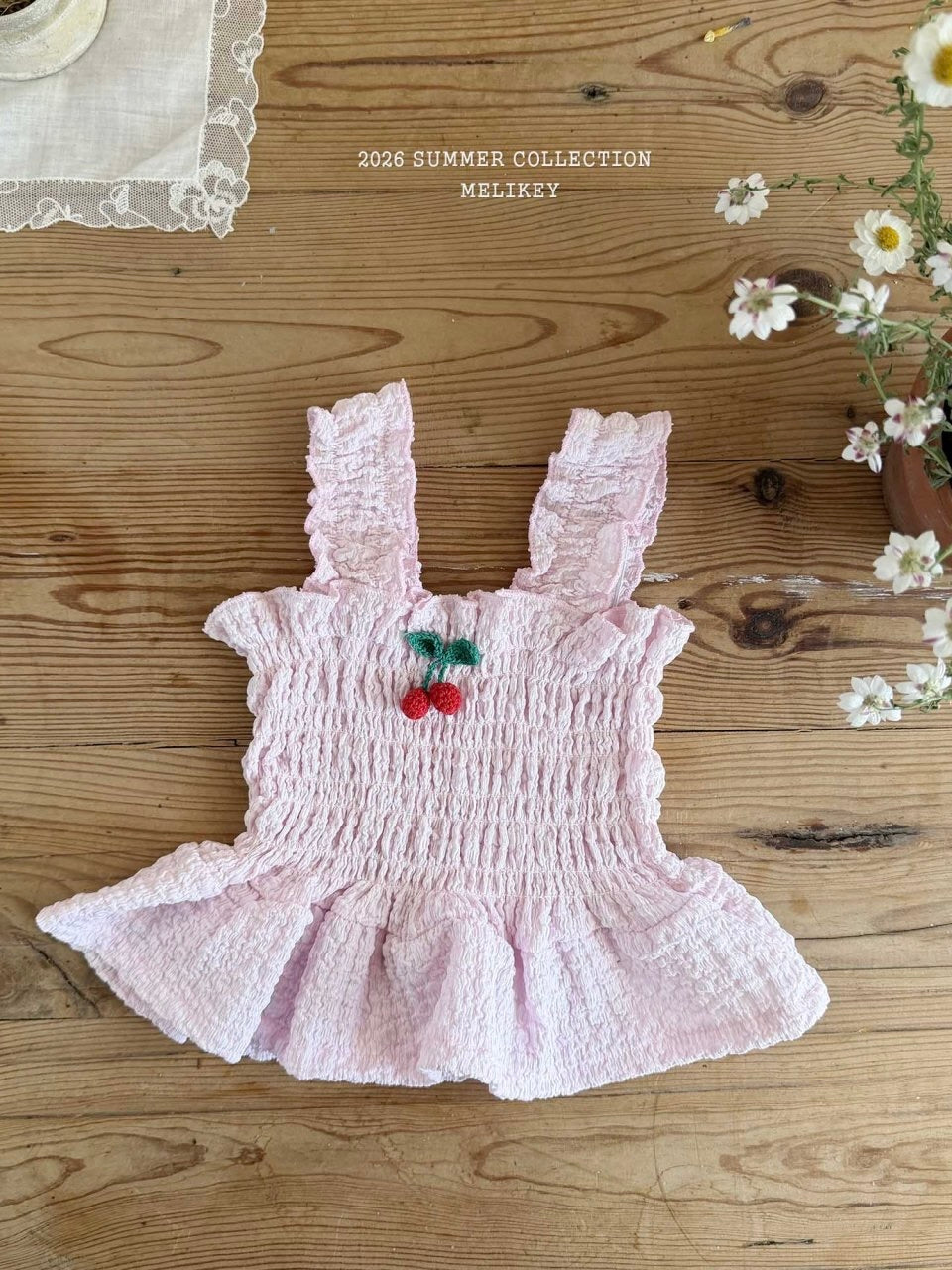 Cherry tucking blouse