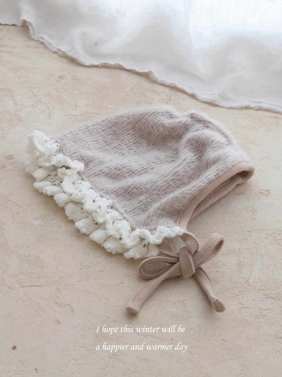Fluffy Frill Bonnet