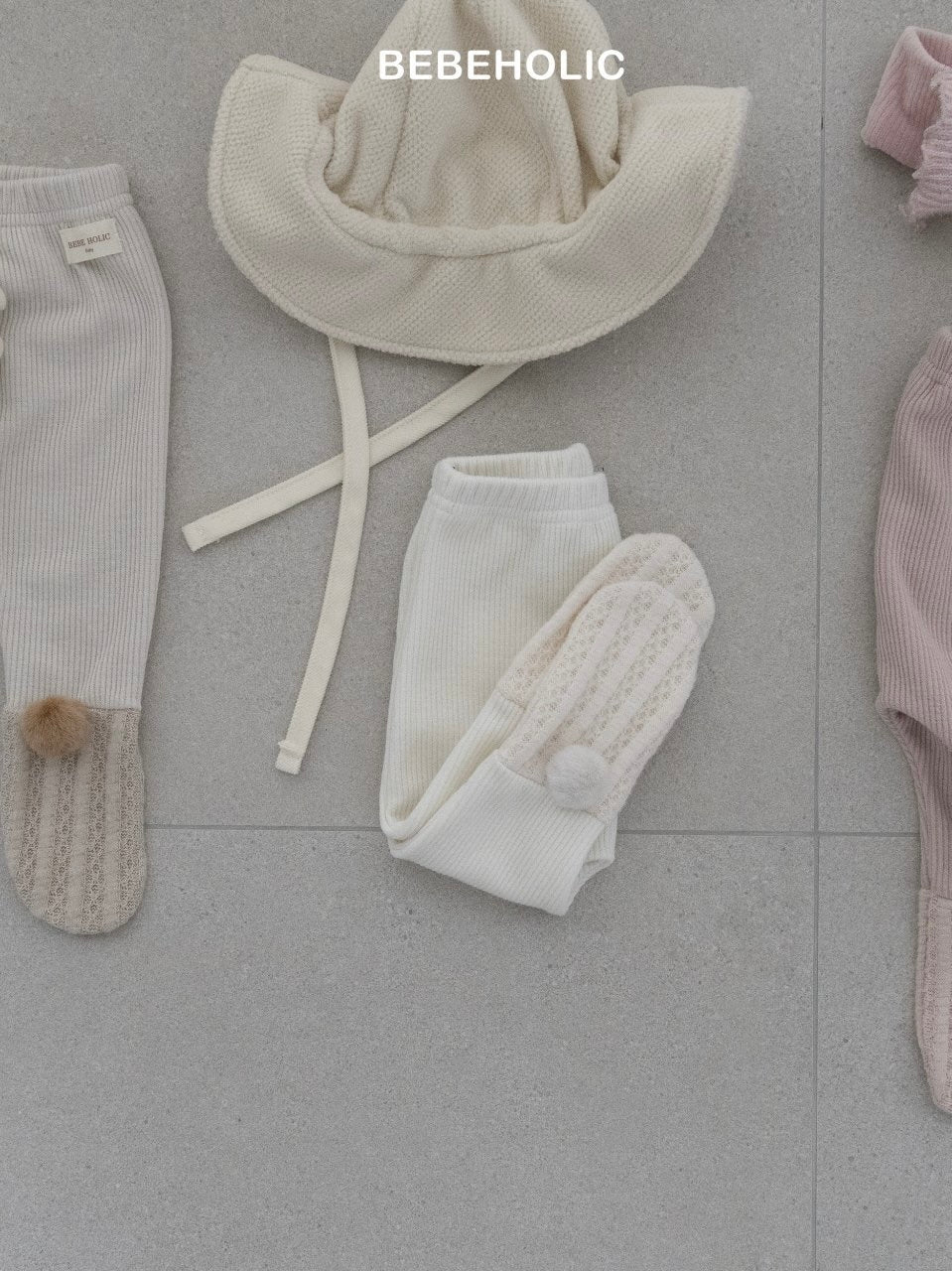 Pom pom texture leggings