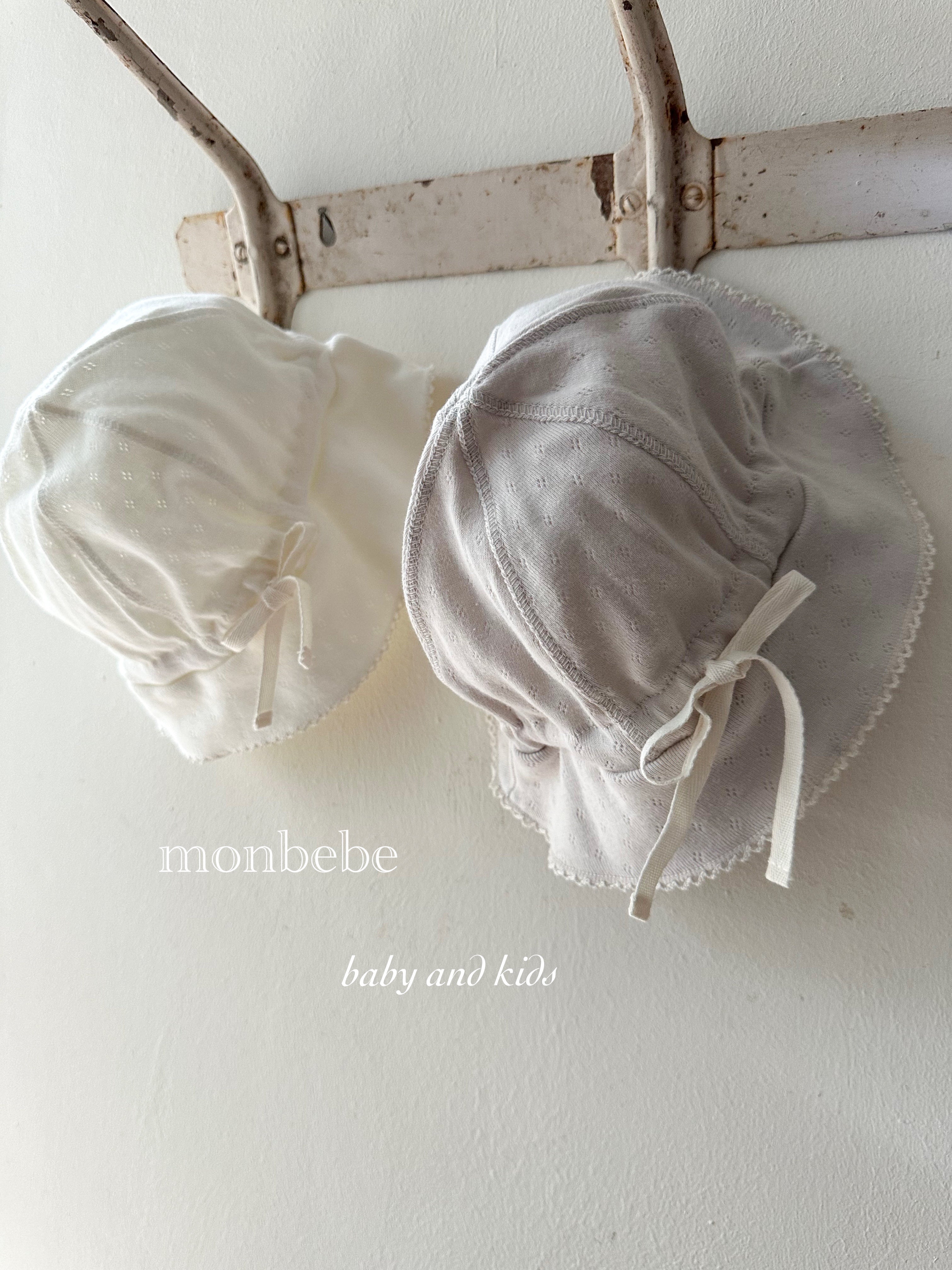 Audrey summer hat with monbebe