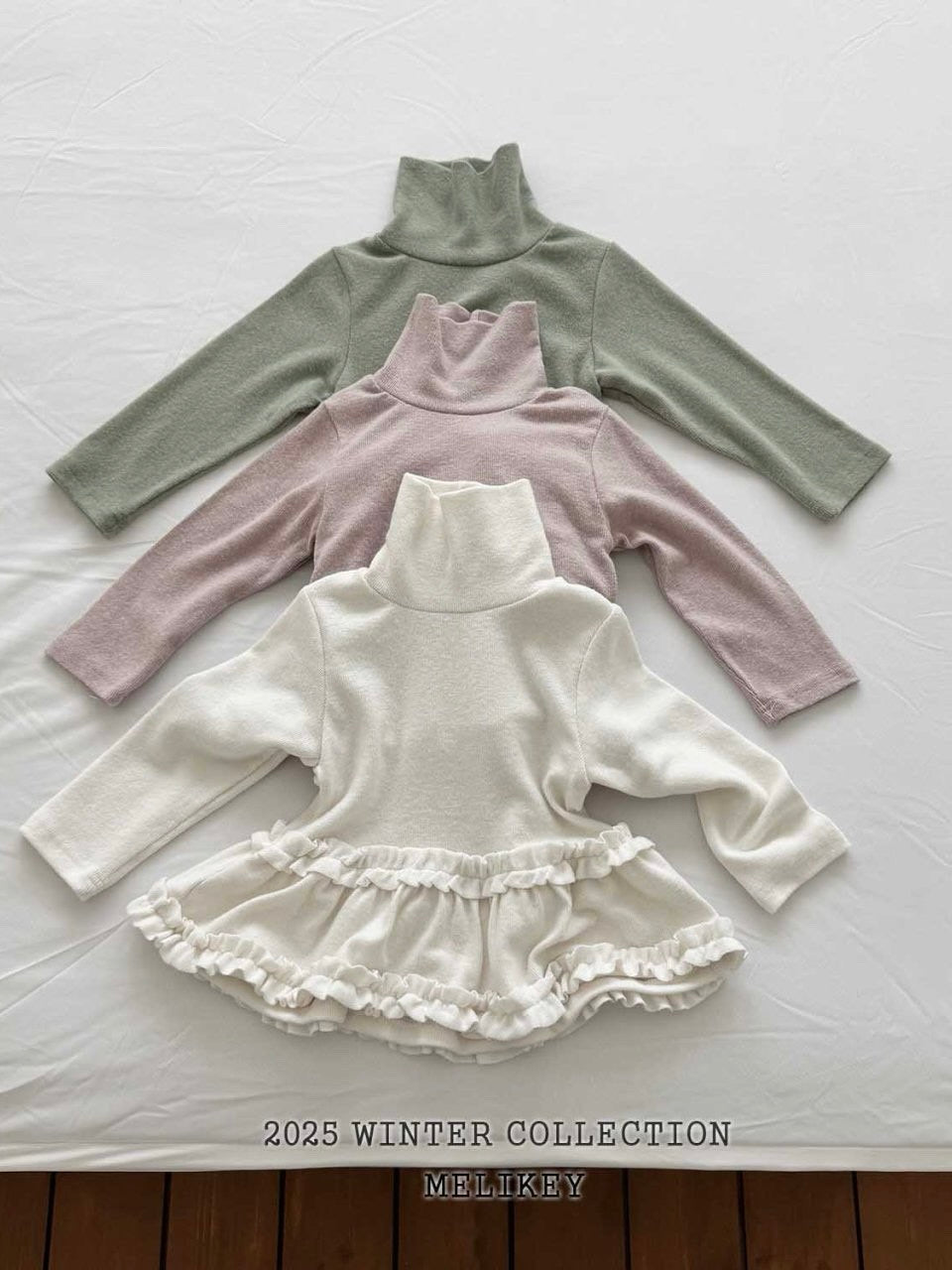 Tutu frill turtle neck T
