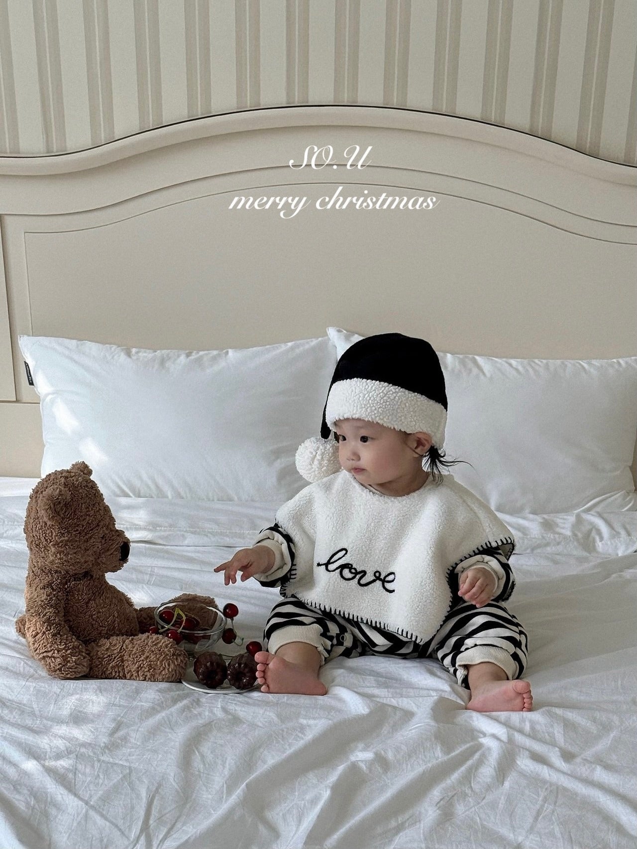 Christmas embroidered cape