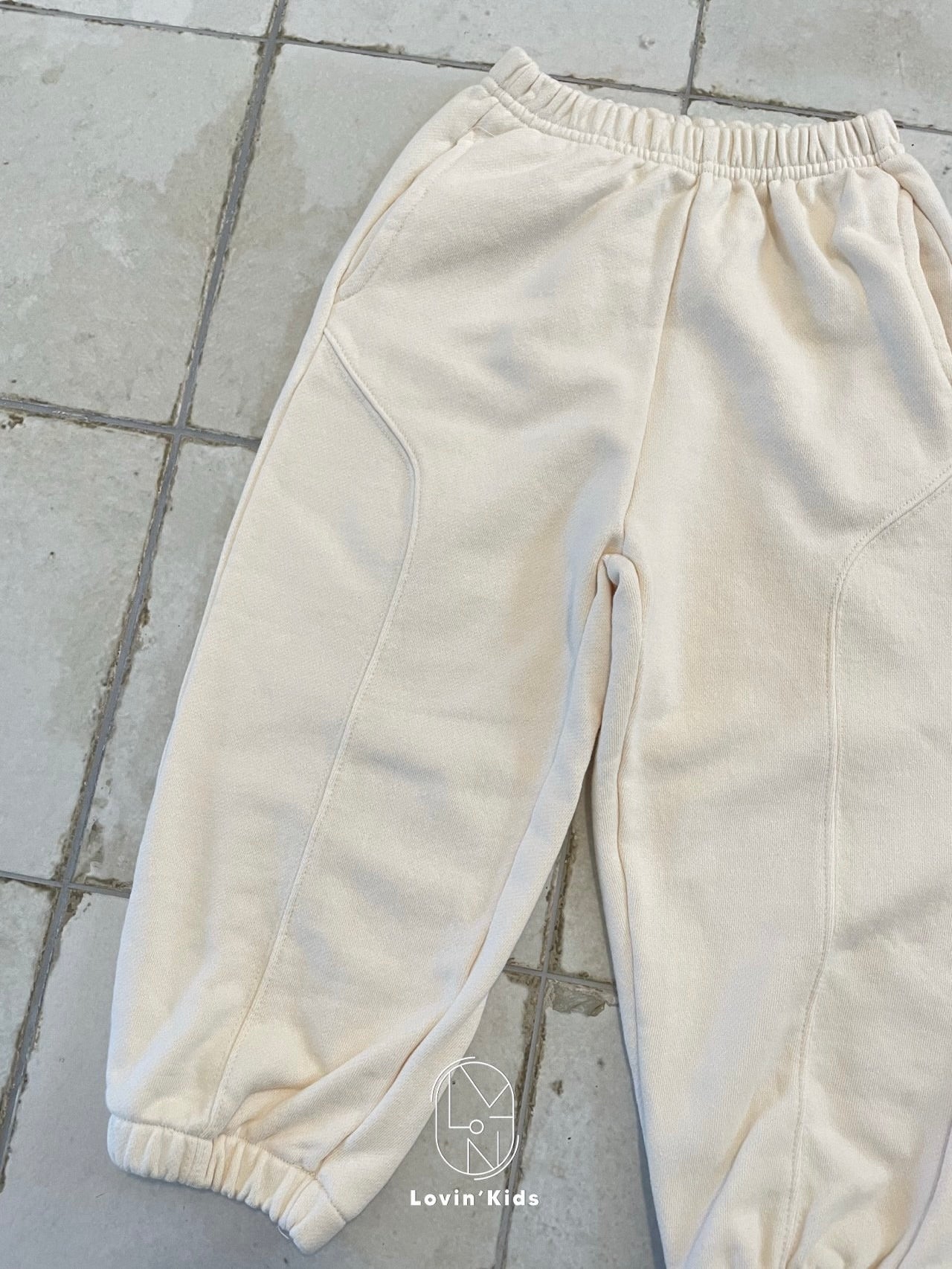Cut line pants