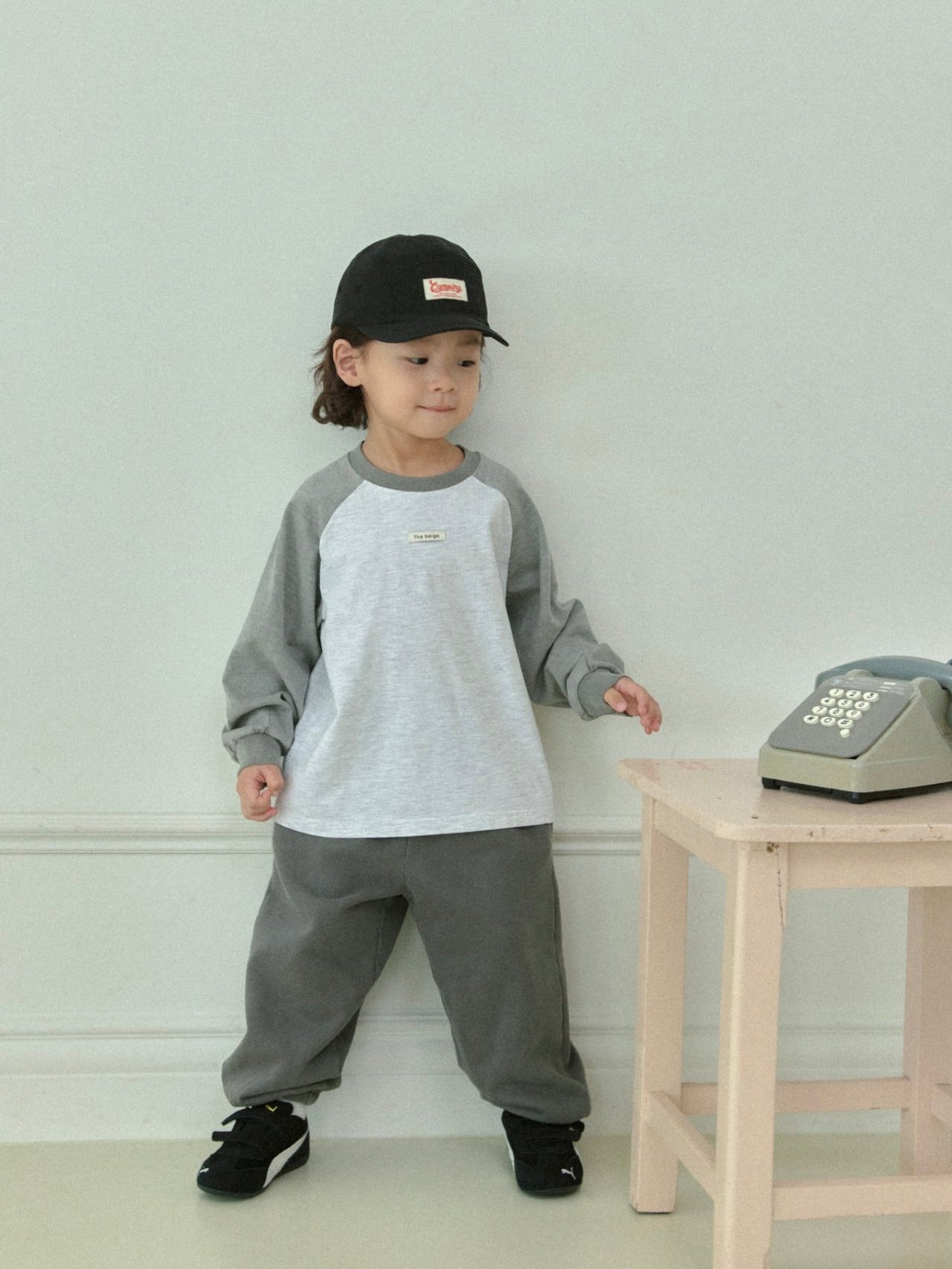 Single raglan sleeve T