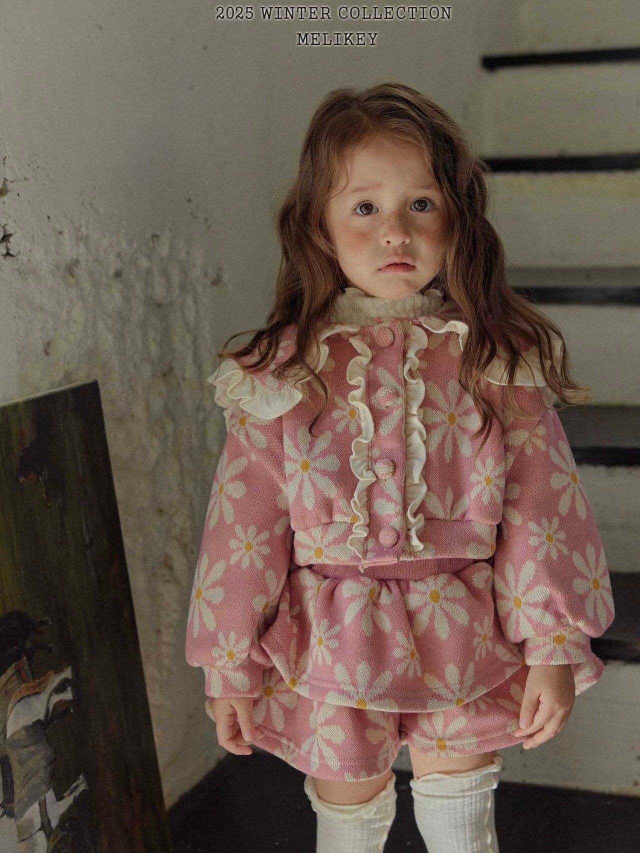 Large flower frill cardigan