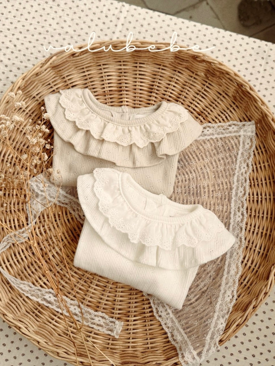 Ive lace frill T shirt