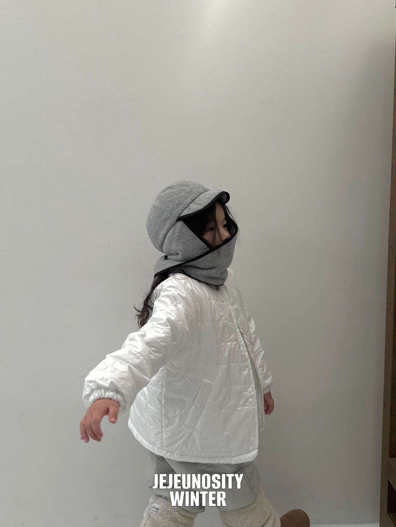 Earth Lightweight Down Jacket