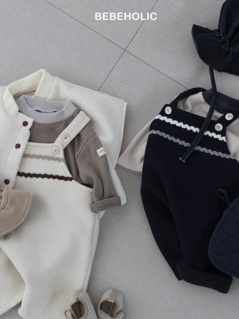 Mori suspender rompers