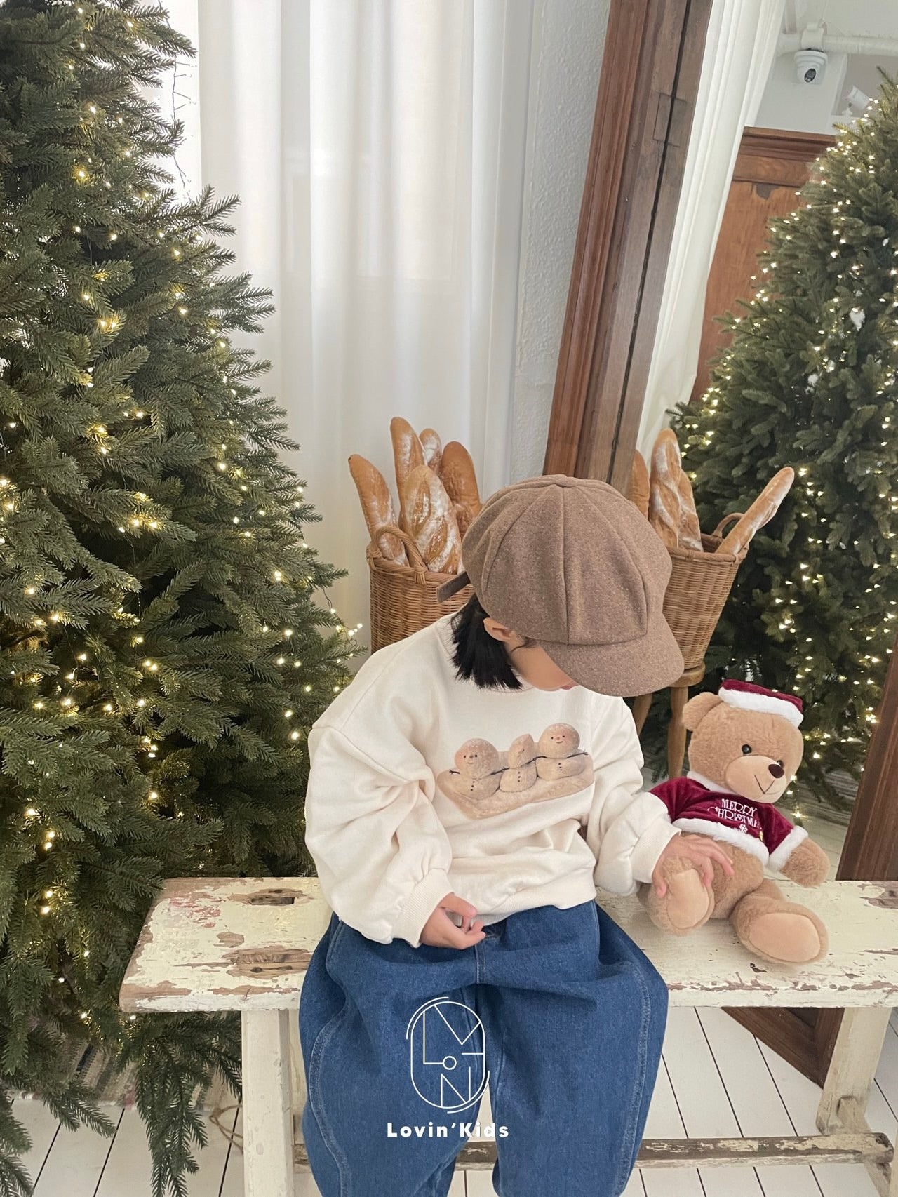 Snow friends fleece sweatshirt