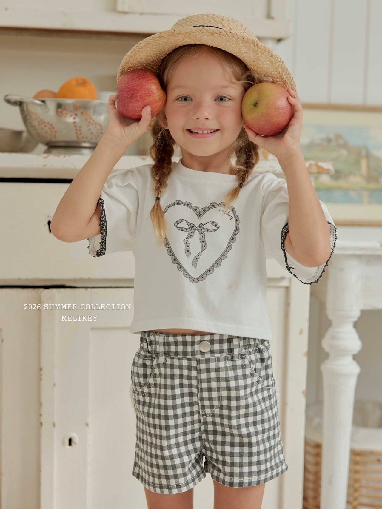 Heart ribbon T shirt