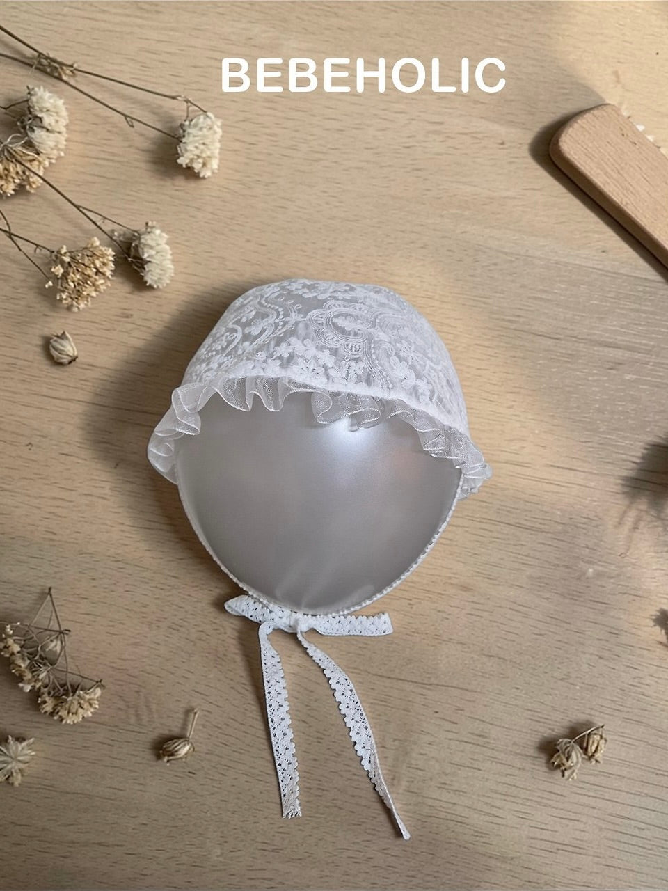 Lace ribbon bonnet