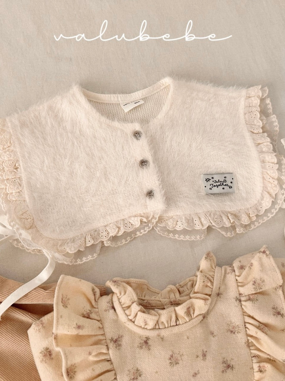 Lace ribbon cape (baby)