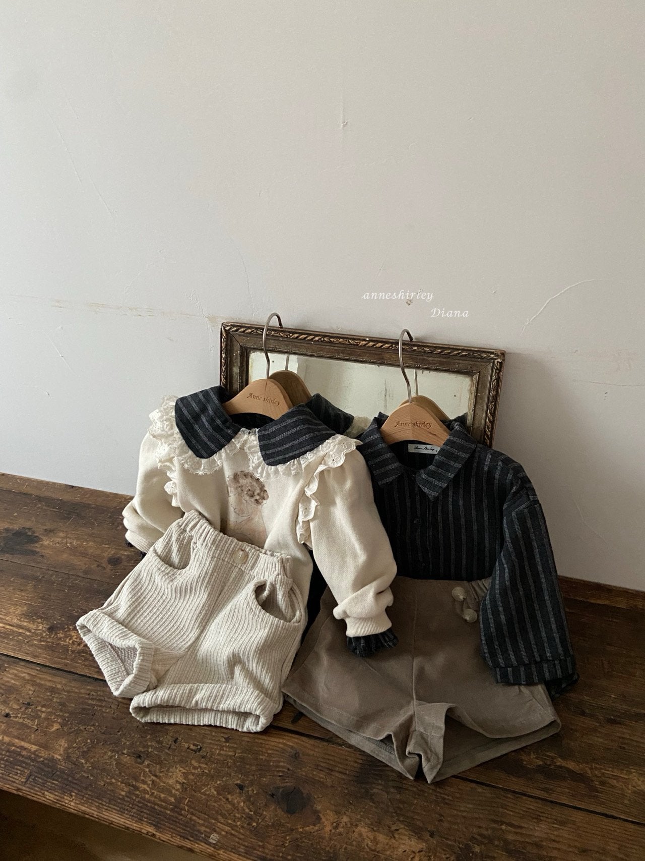 Girl's blouse (stripe)