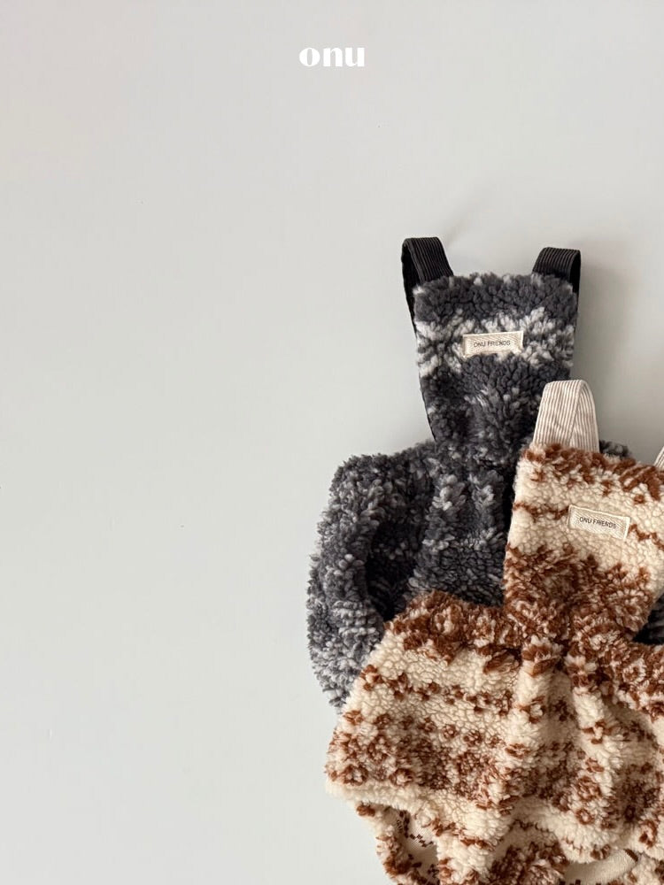 Nordic suspender rompers (baby)