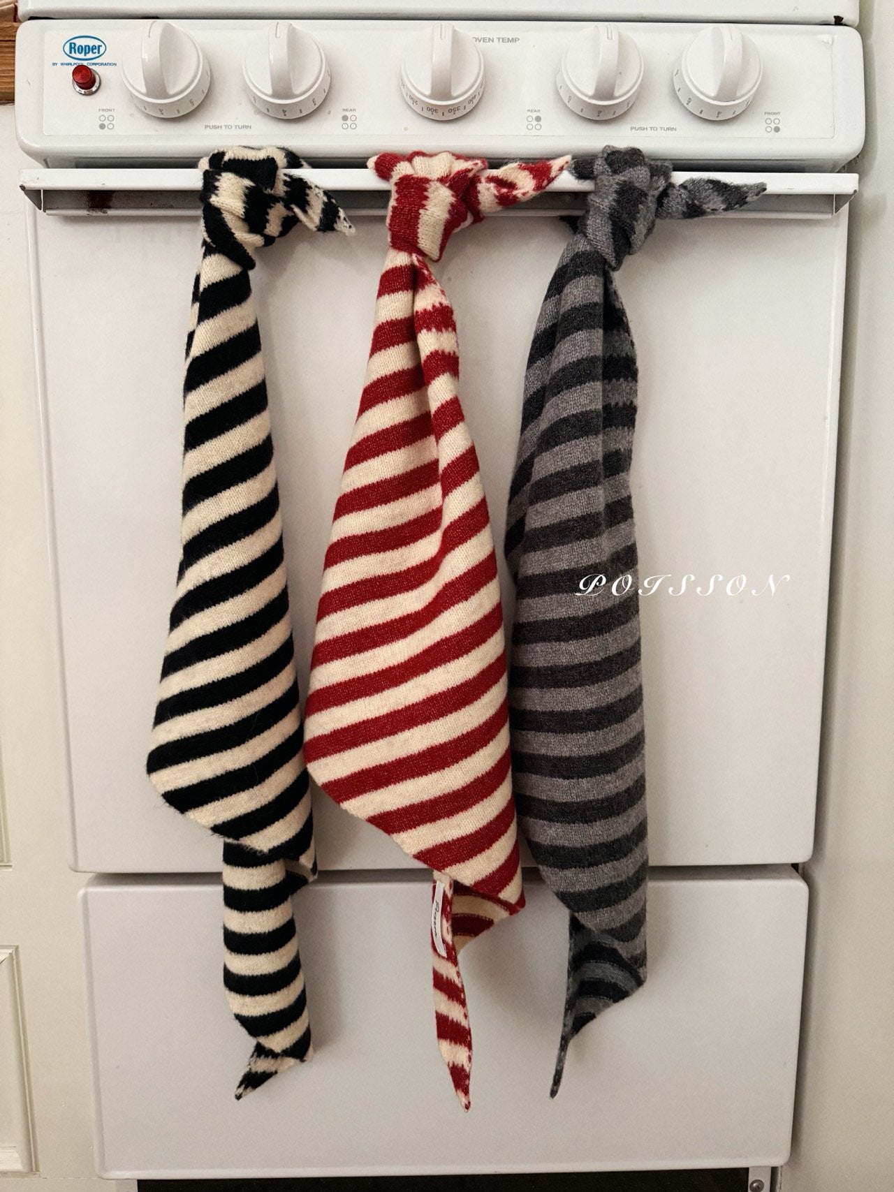 Striped knit scarf