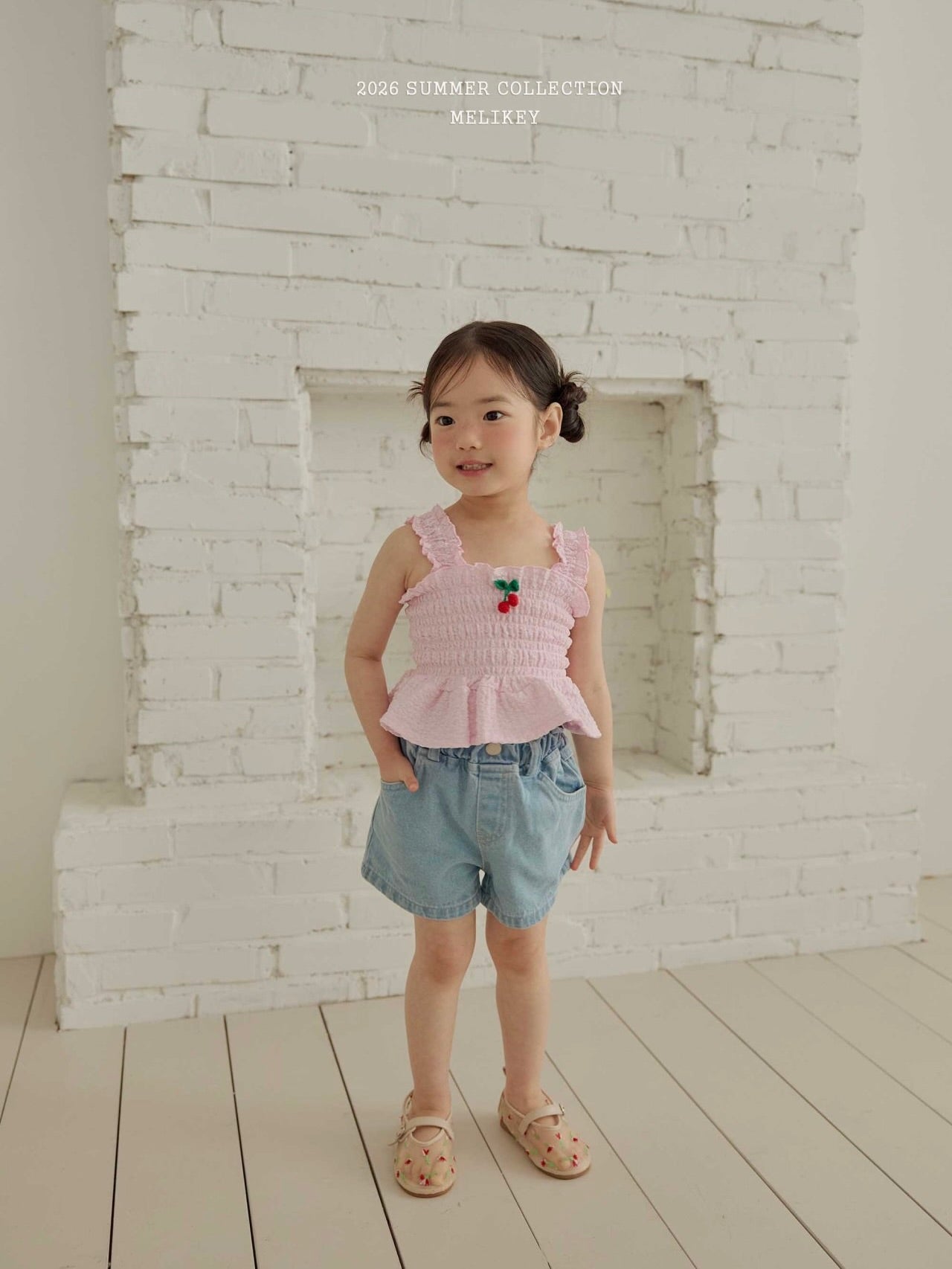 Cherry tucking blouse