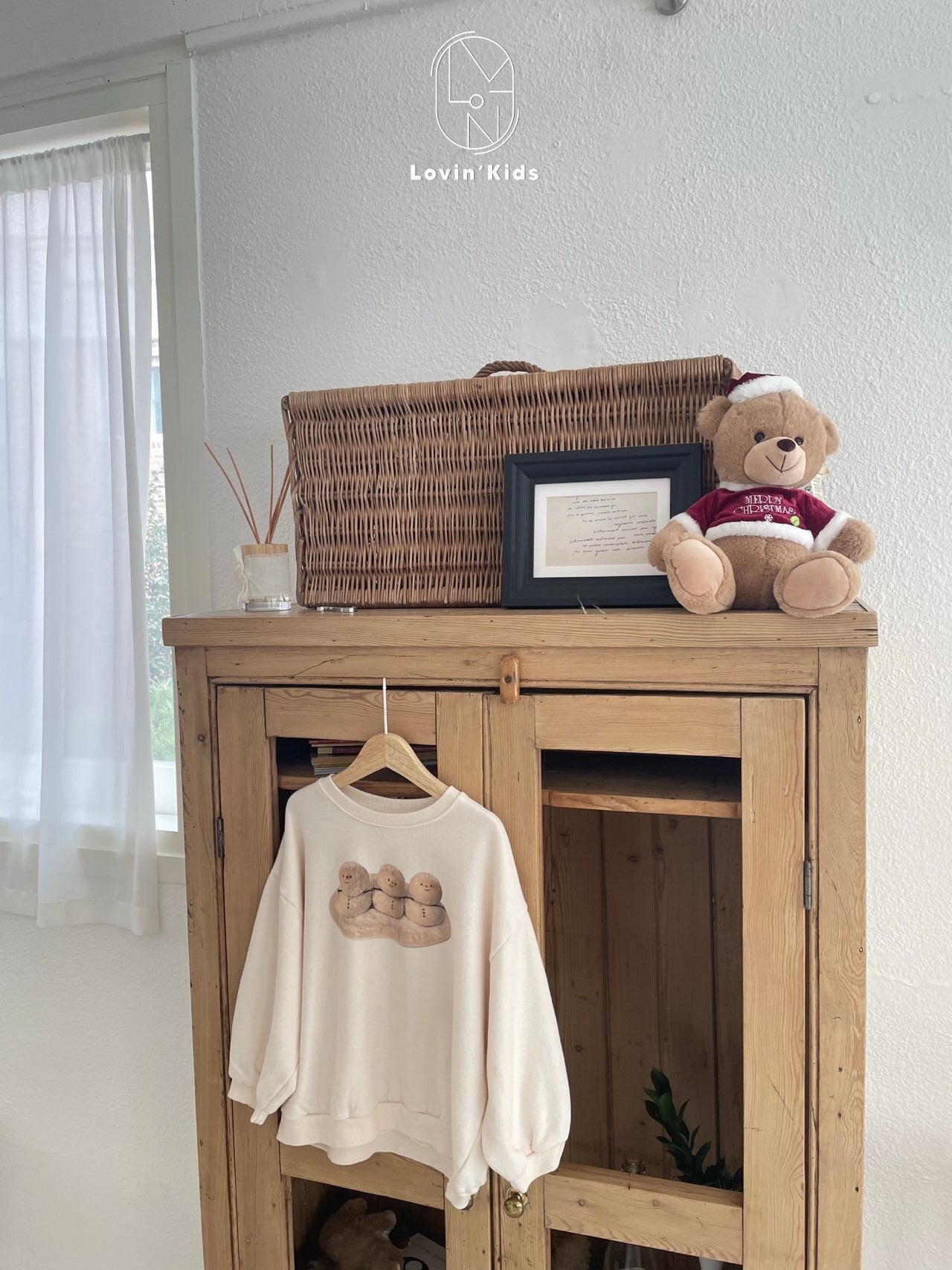 Snow friends fleece sweatshirt